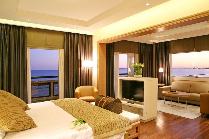 Crowne Plaza Limassol — photo 5
