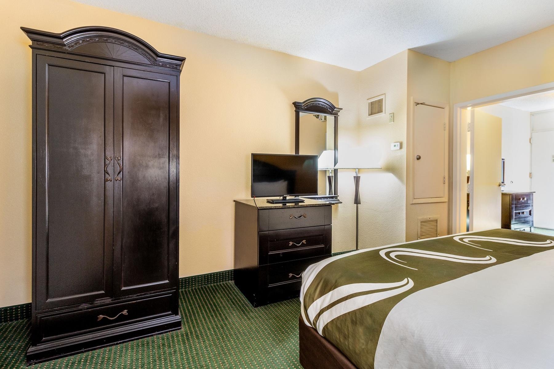 Quality Suites Near Orange County Convention Center — photo 5