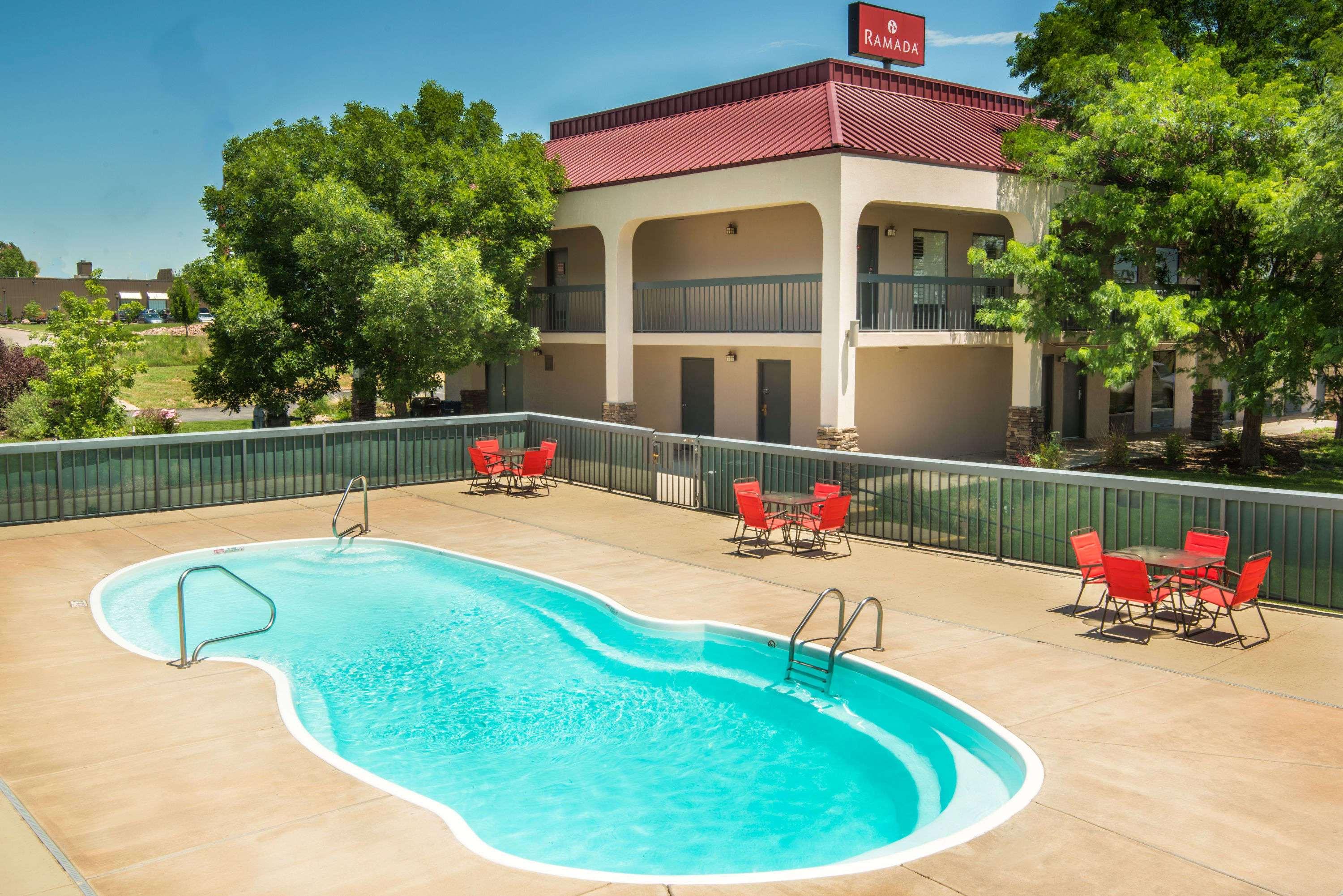 Ramada by Wyndham Pueblo — photo 3