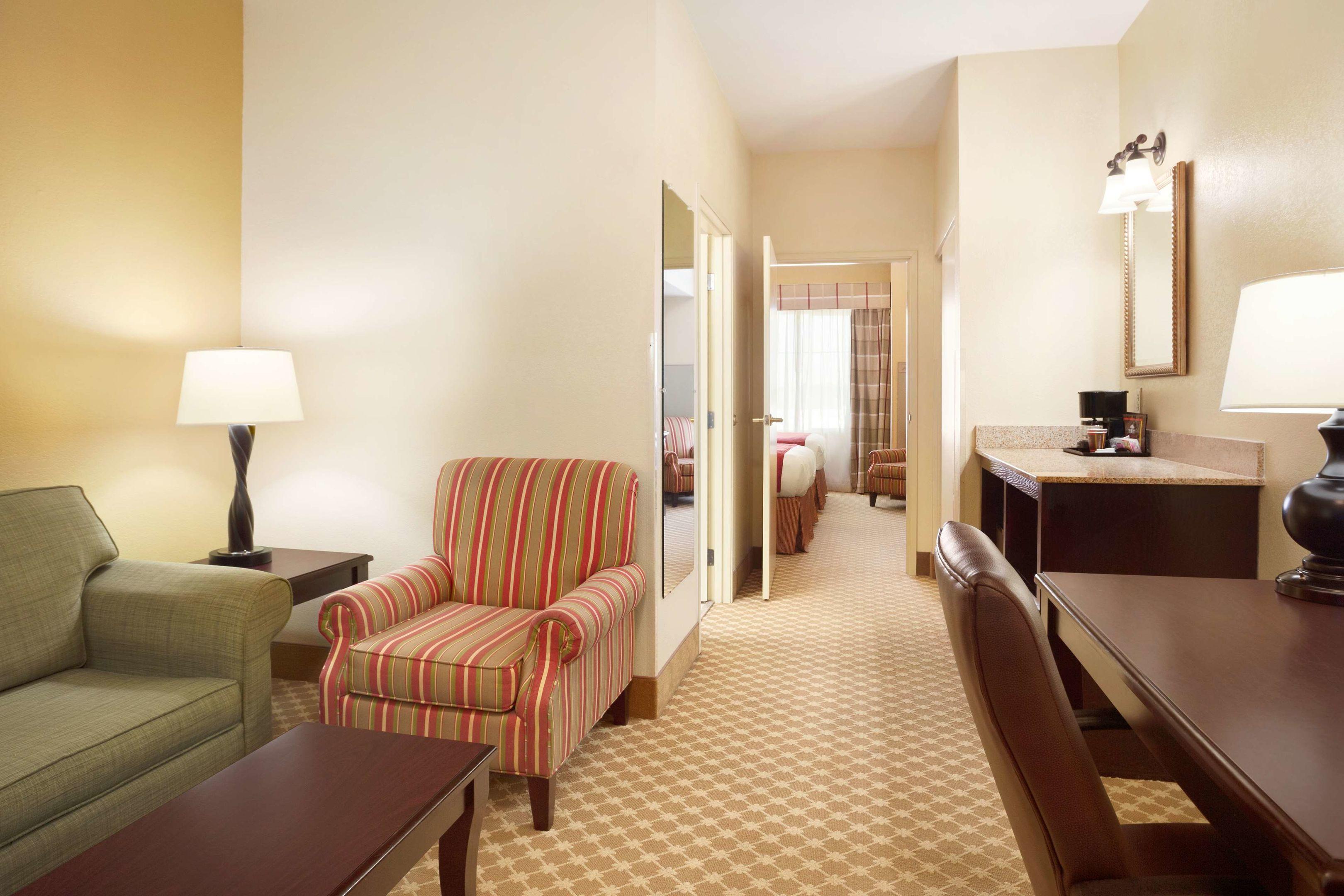 Country Inn & Suites by Radisson, Conway, AR — photo 5