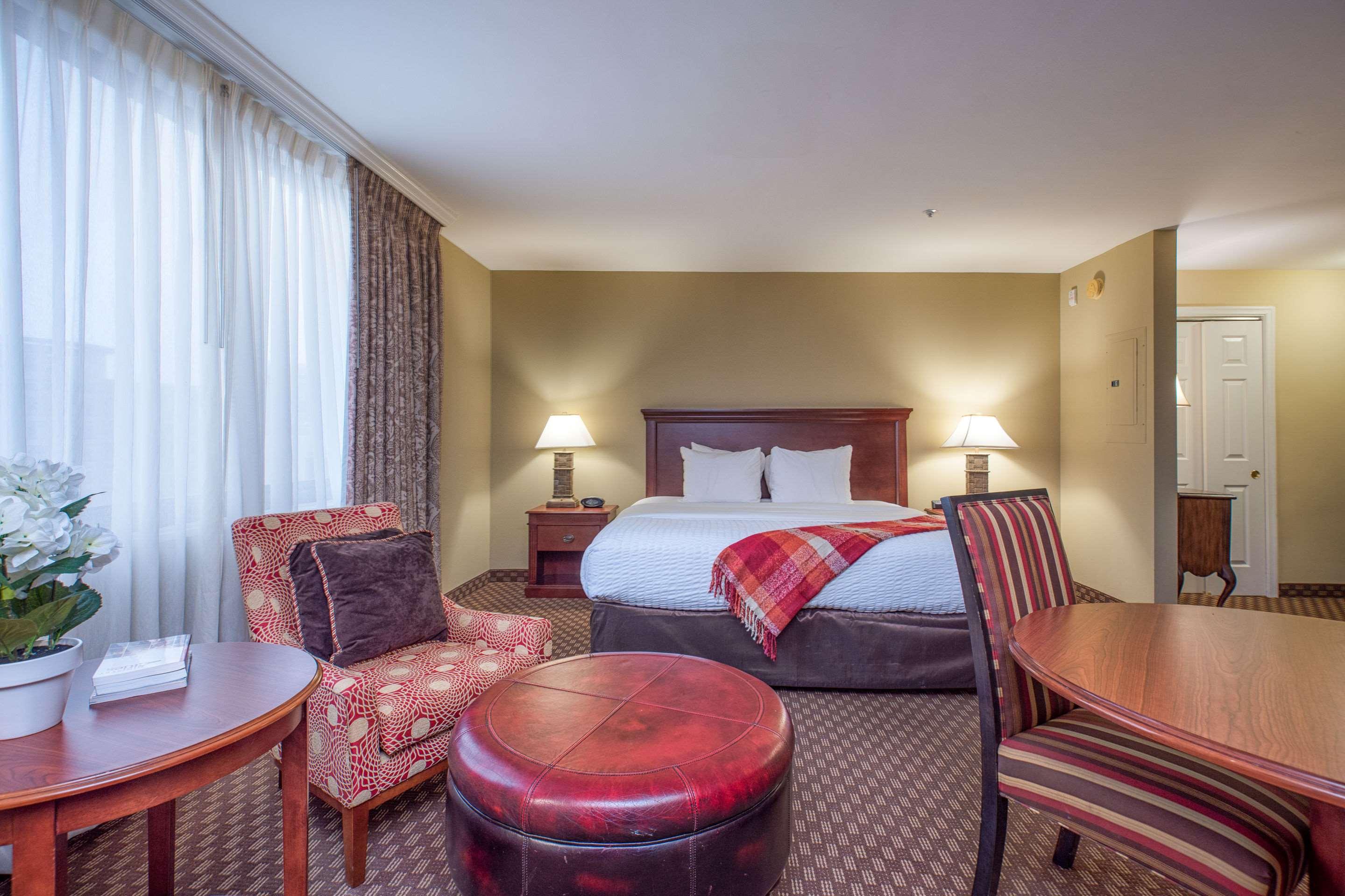 Clarion Collection Arlington Court Suites — photo 5