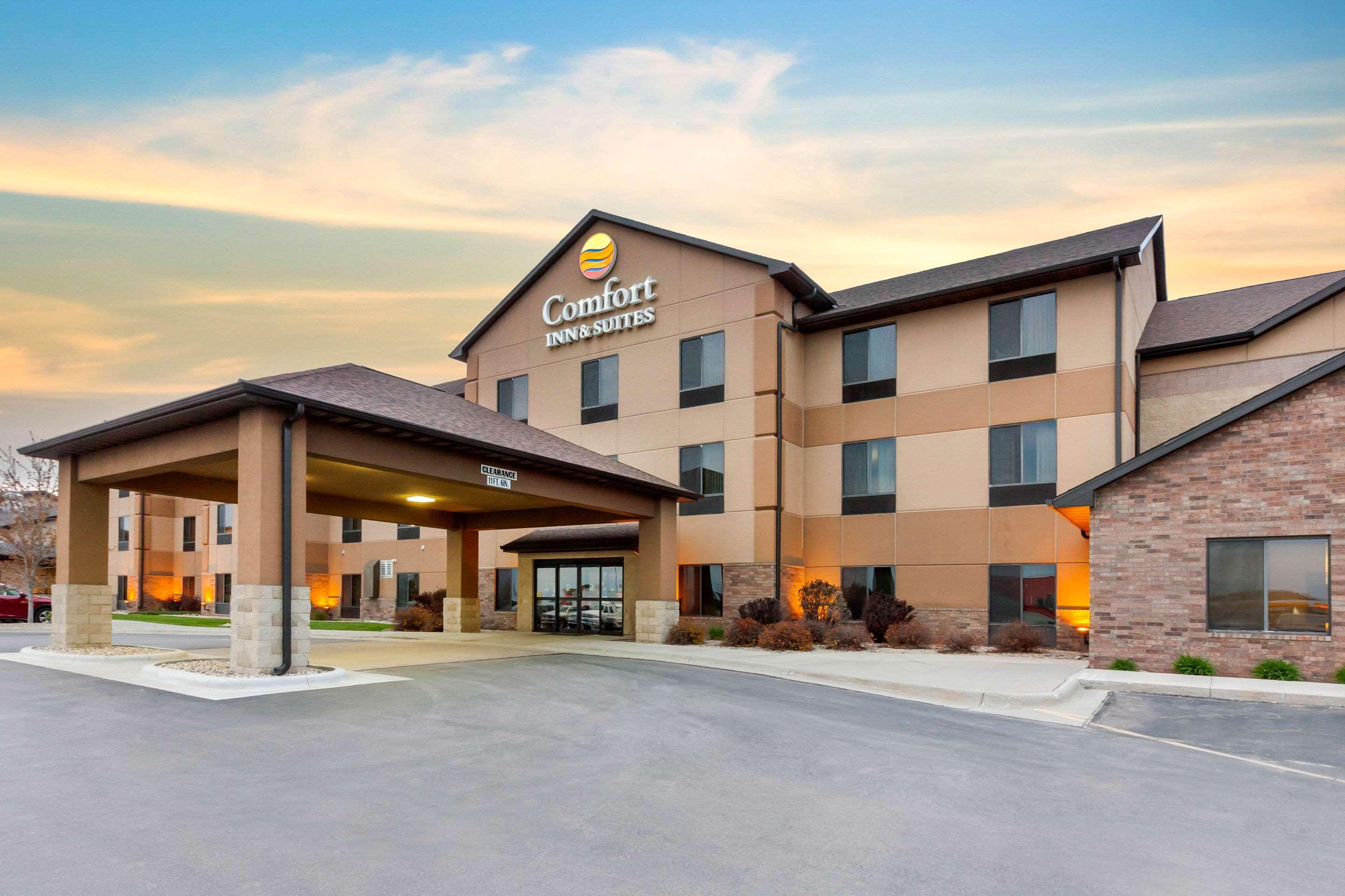 Comfort Inn & Suites — photo 4