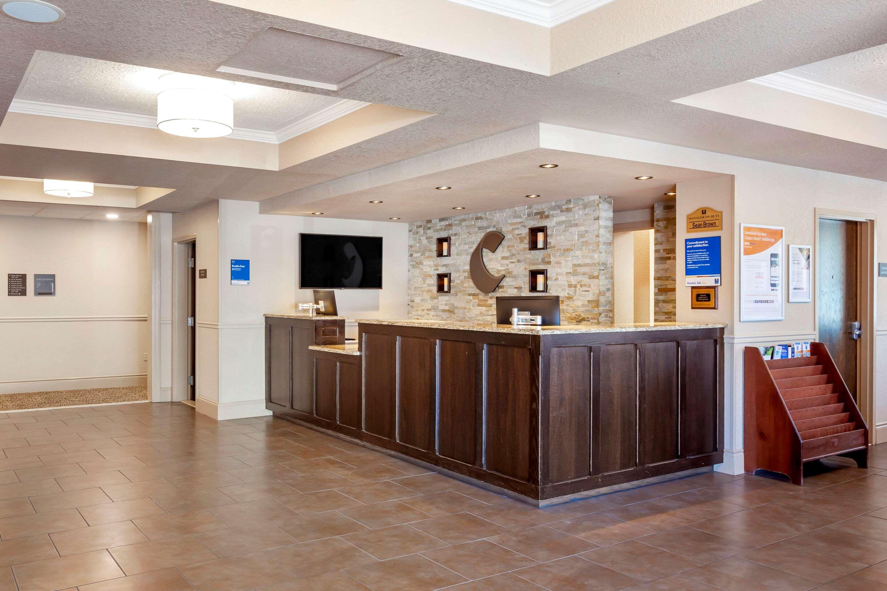 Comfort Inn & Suites Thousand Islands Harbour District — photo 4