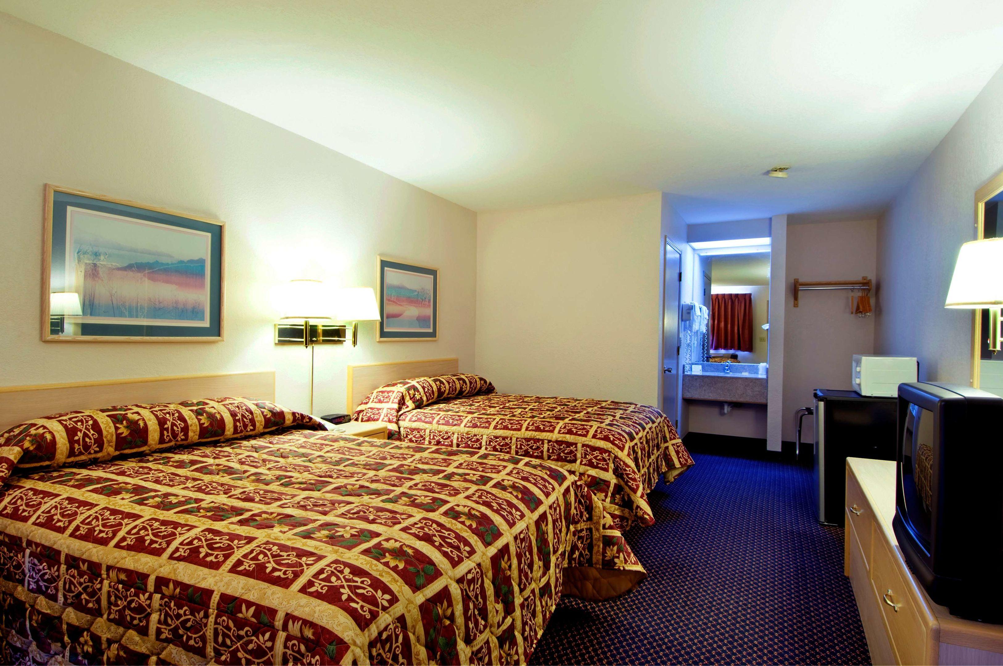 Americas Best Value Inn-Garden City — photo 4