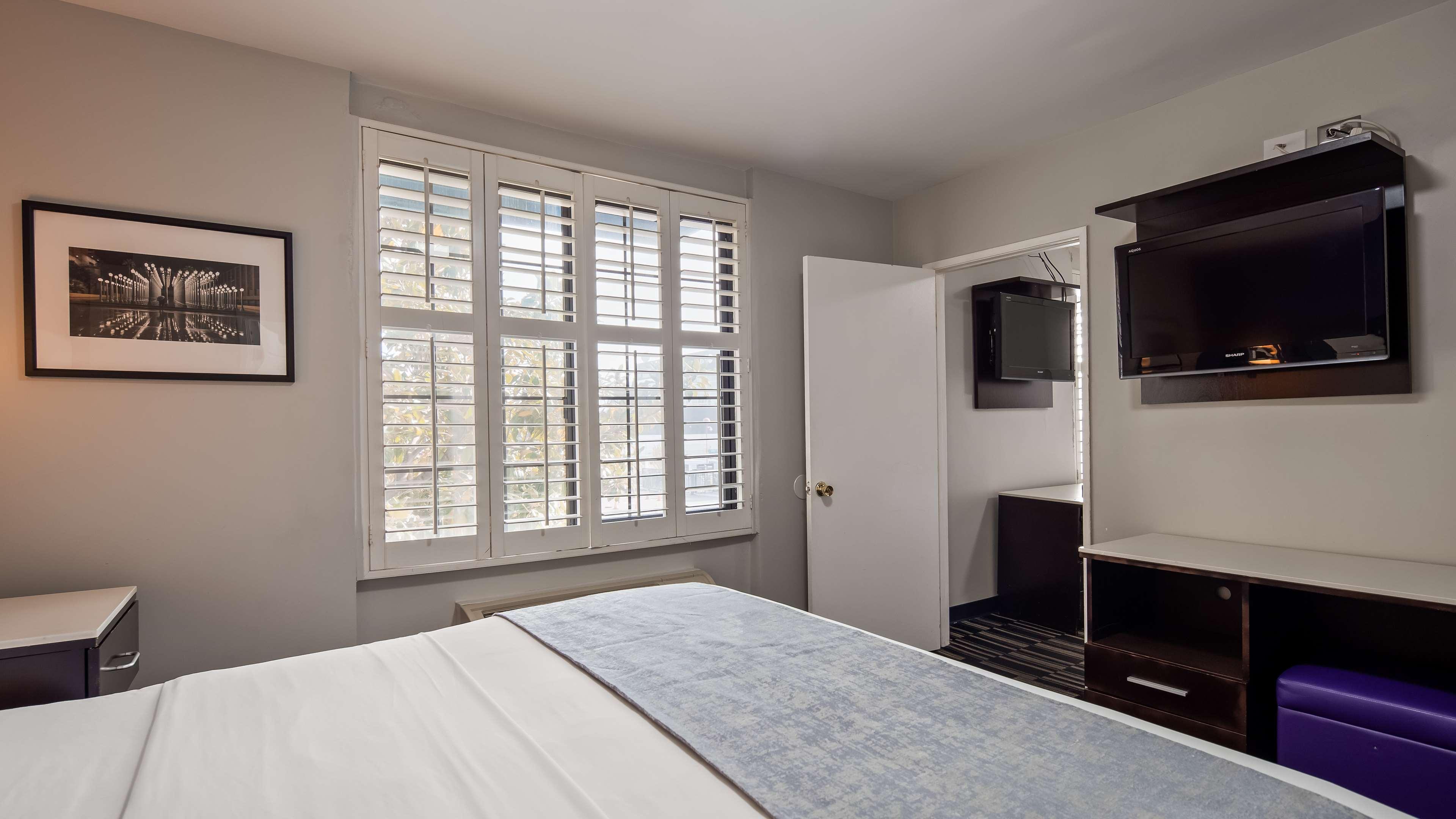 SureStay Hotel by Best Western Beverly Hills West LA — photo 5