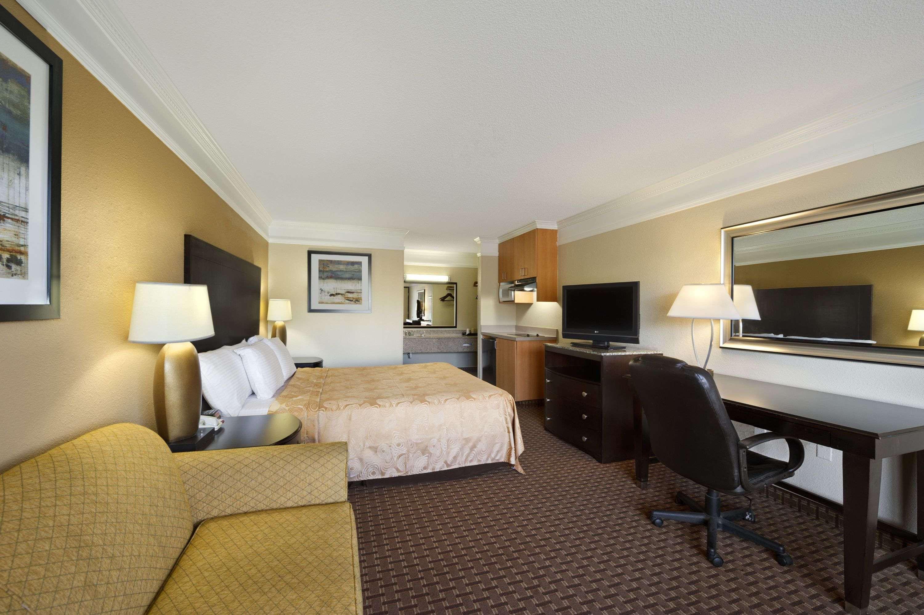 Travelodge Hinesville — photo 4