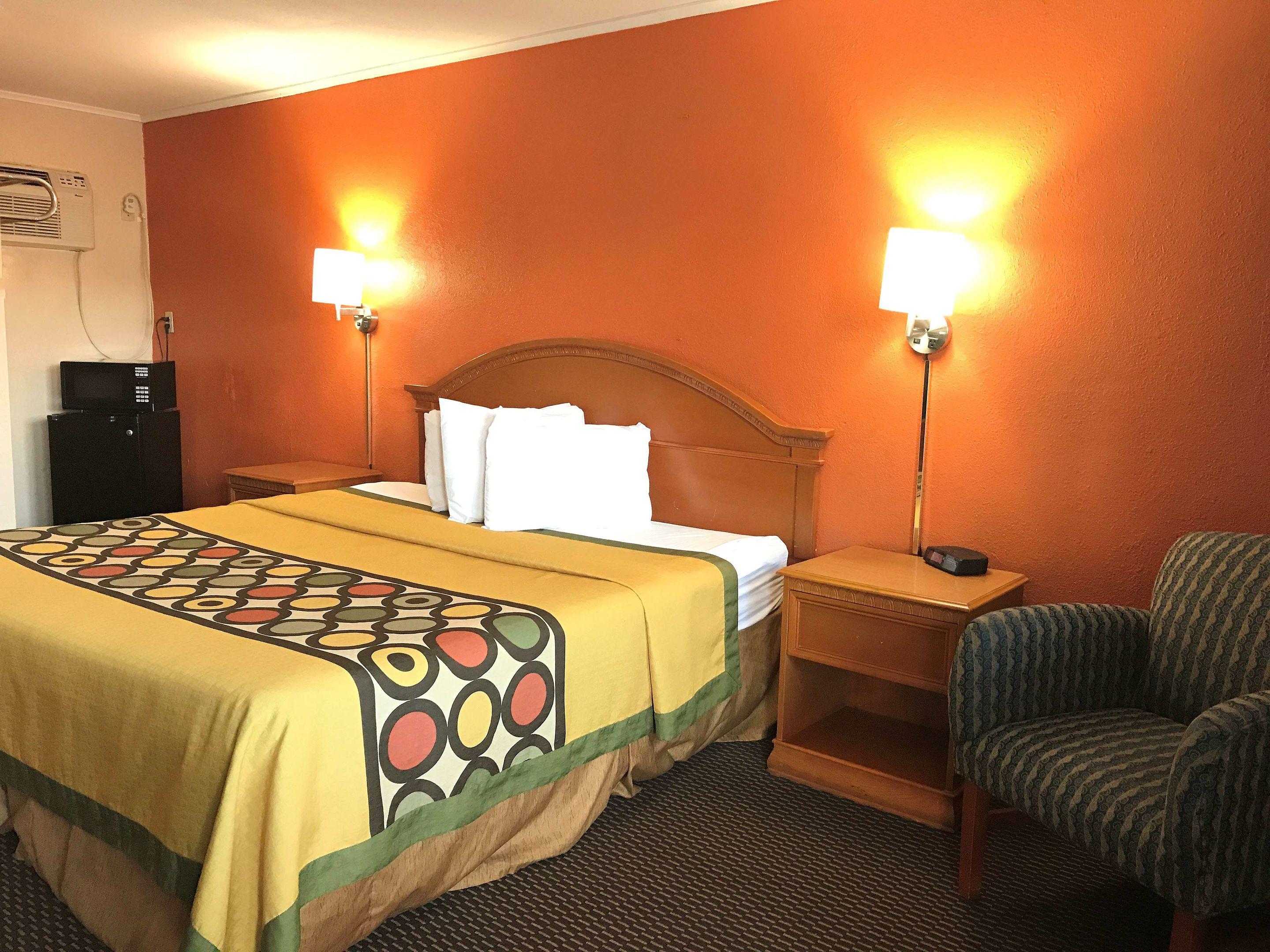 Country Hearth Inn Hannibal — photo 4