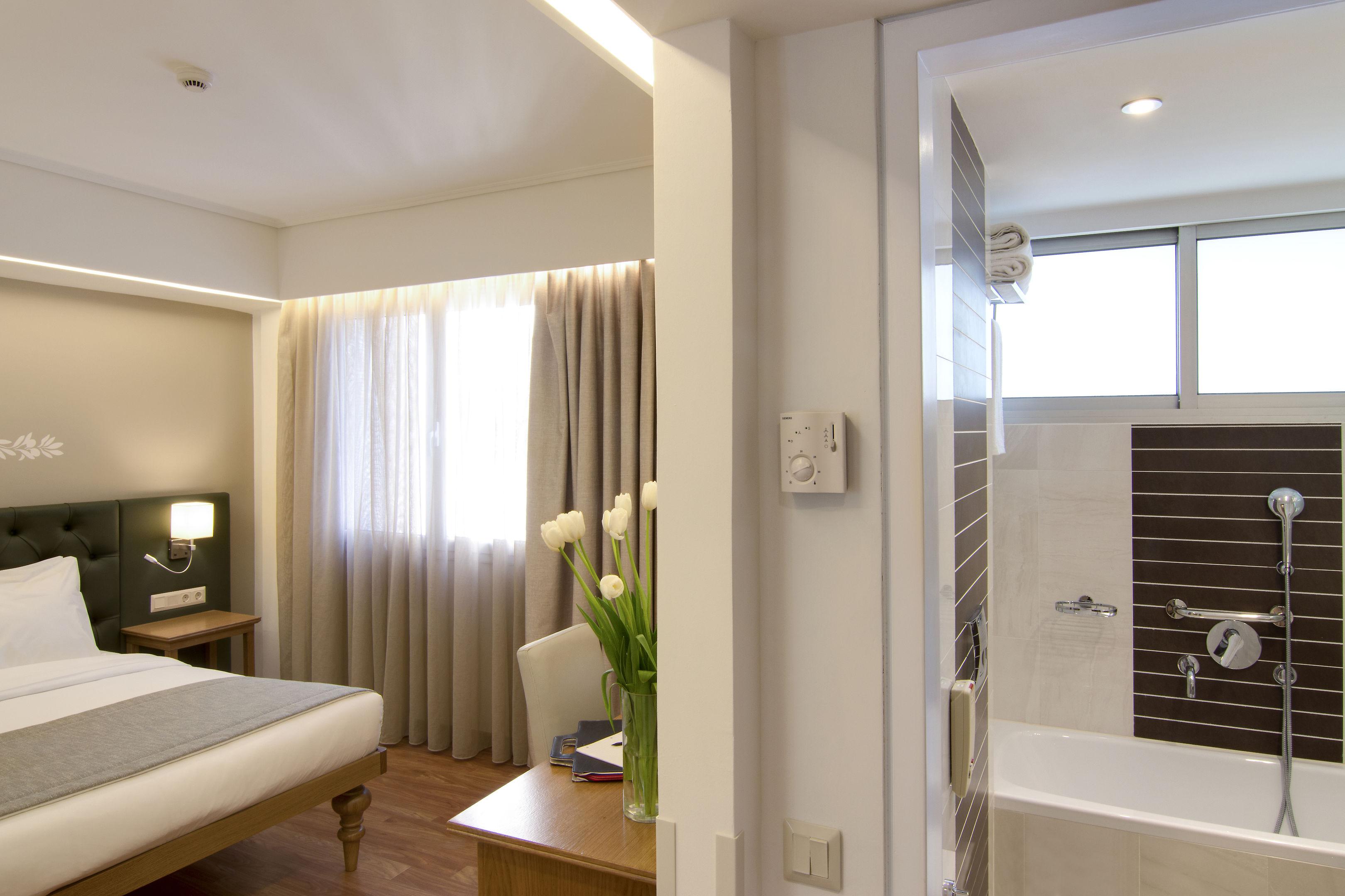 Titania Hotel — photo 4