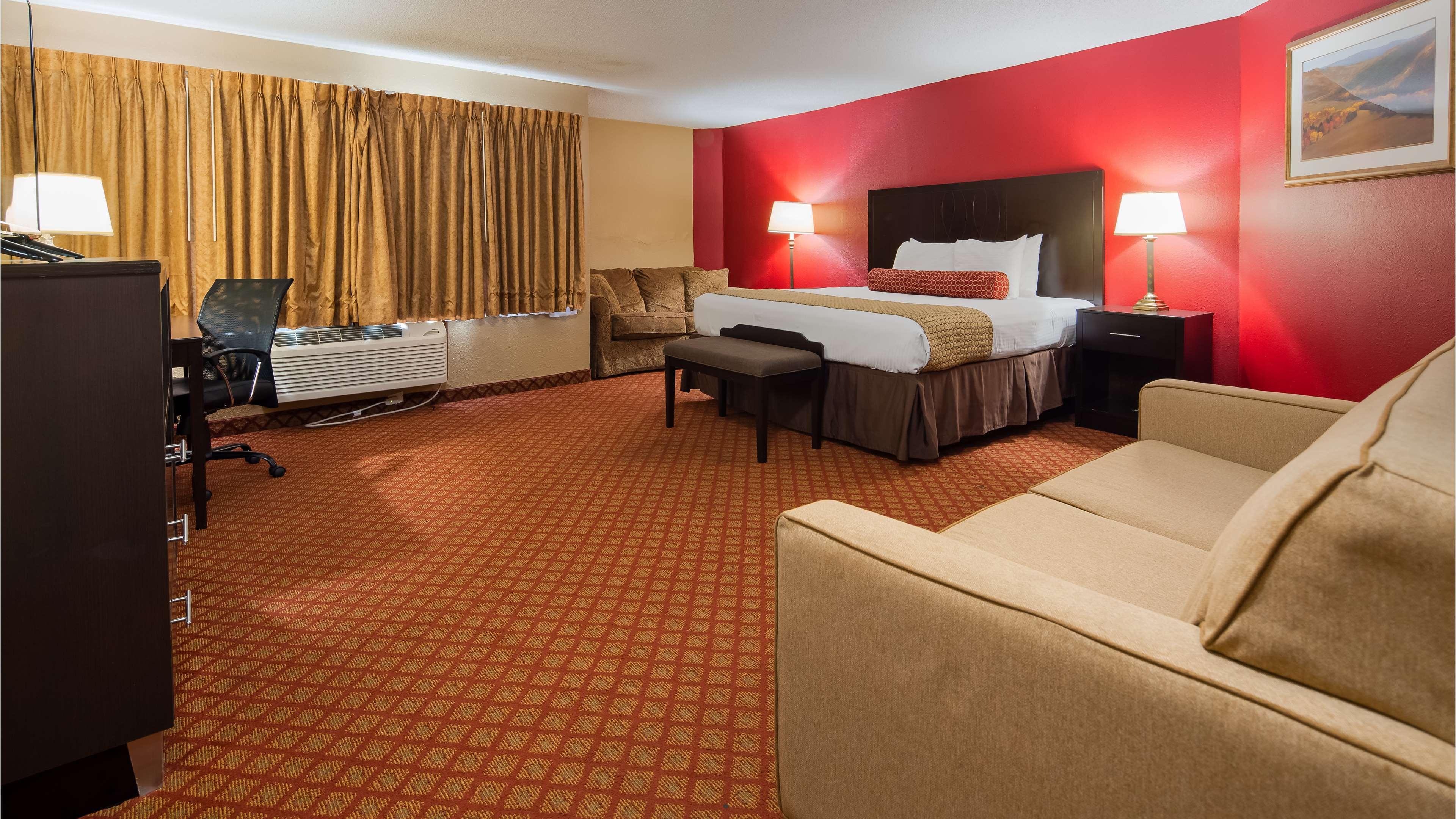 SureStay Plus Hotel by Best Western Oklahoma City North — photo 4