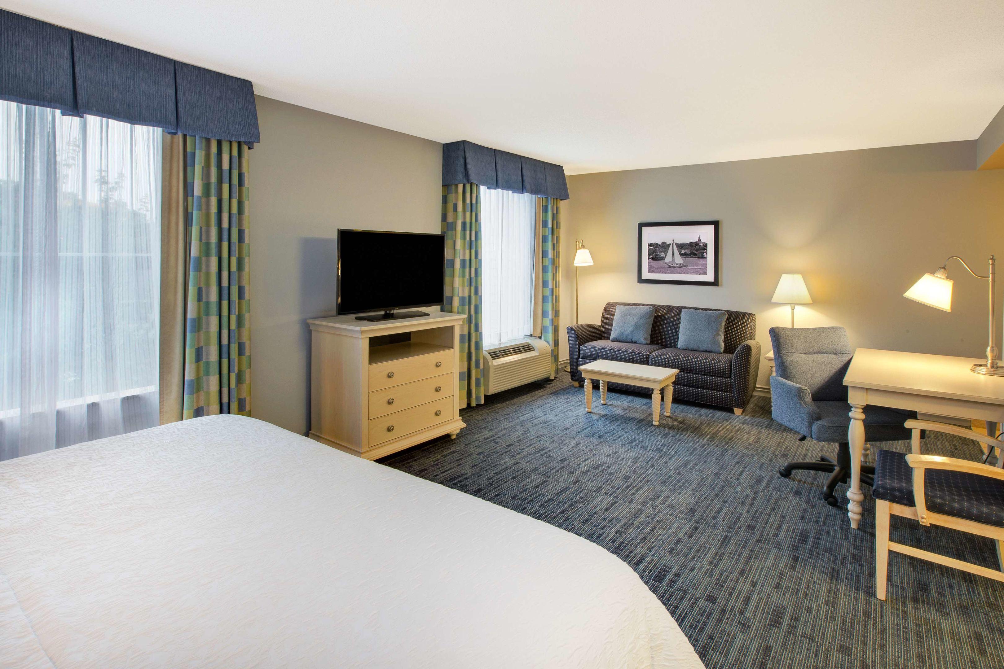 Hampton Inn & Suites Cape Cod - West Yarmouth — photo 5