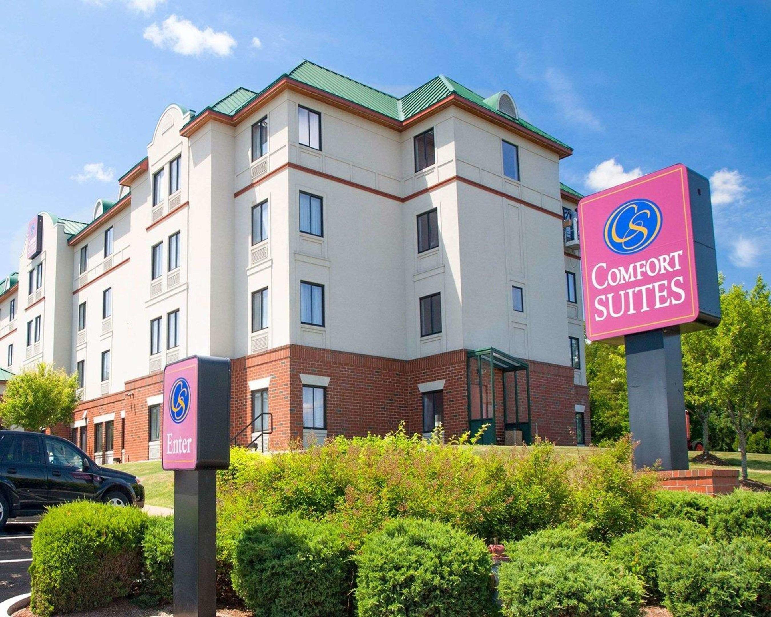 Comfort Suites — photo 4