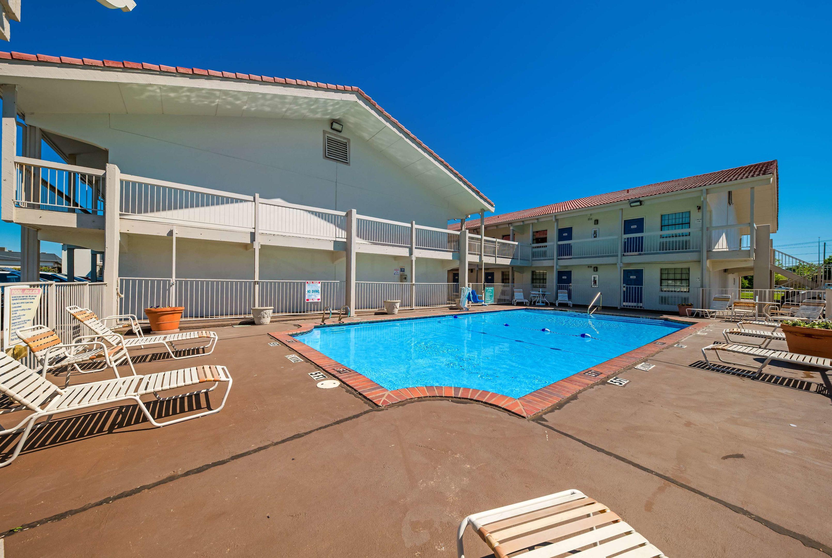 La Quinta Inn Dallas Northwest-Farmers Branch — photo 5