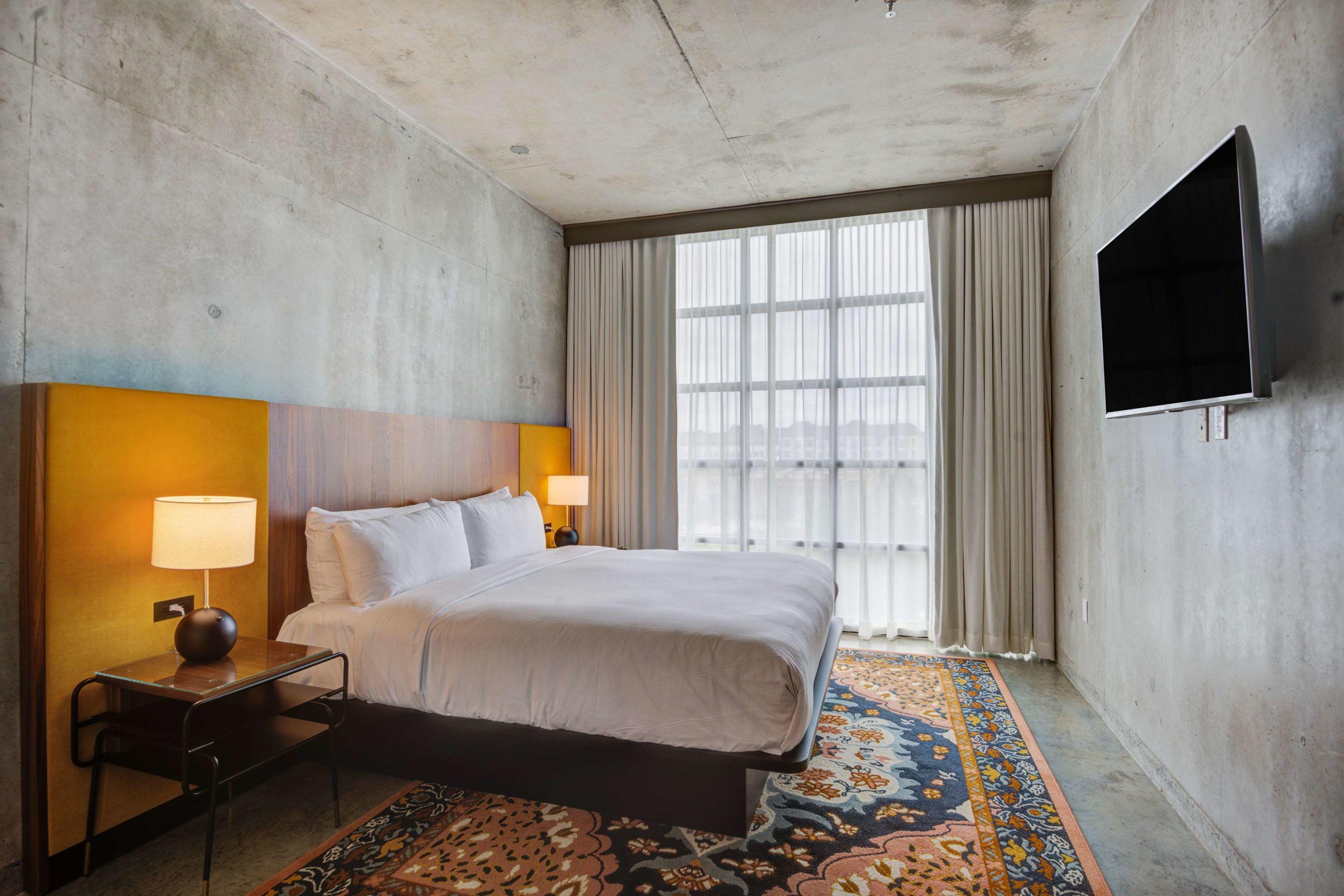 NYLO Dallas Plano Hotel, Tapestry Collection by Hilton — photo 4