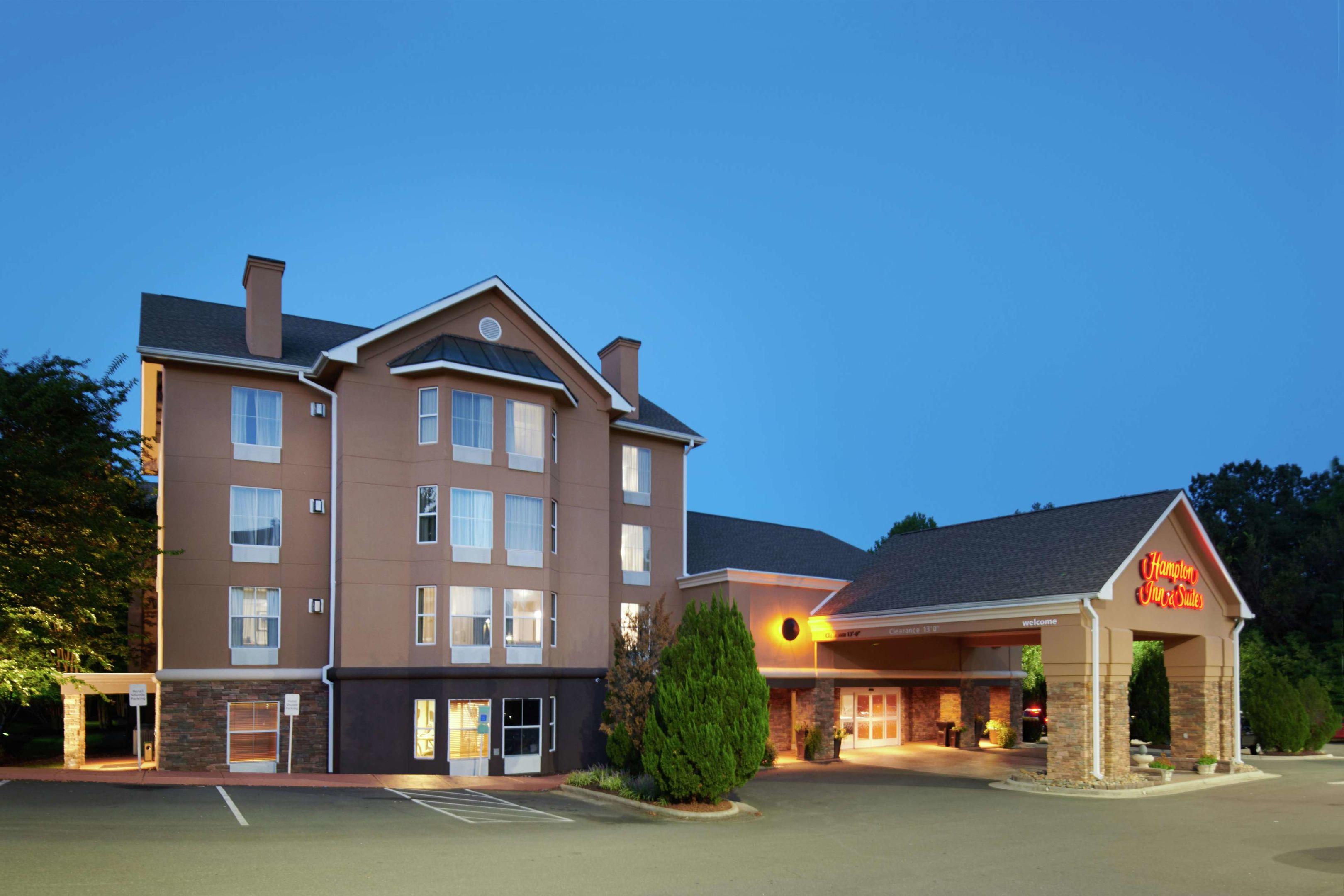 Hampton Inn & Suites Chapel Hill/Durham — photo 3