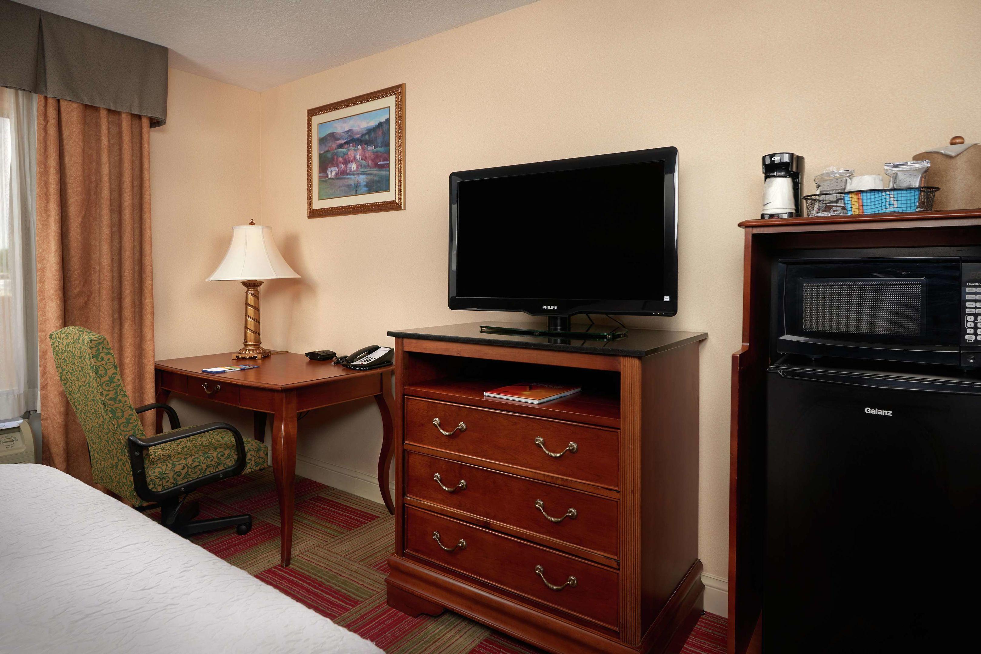 Hampton Inn & Suites Roswell — photo 4