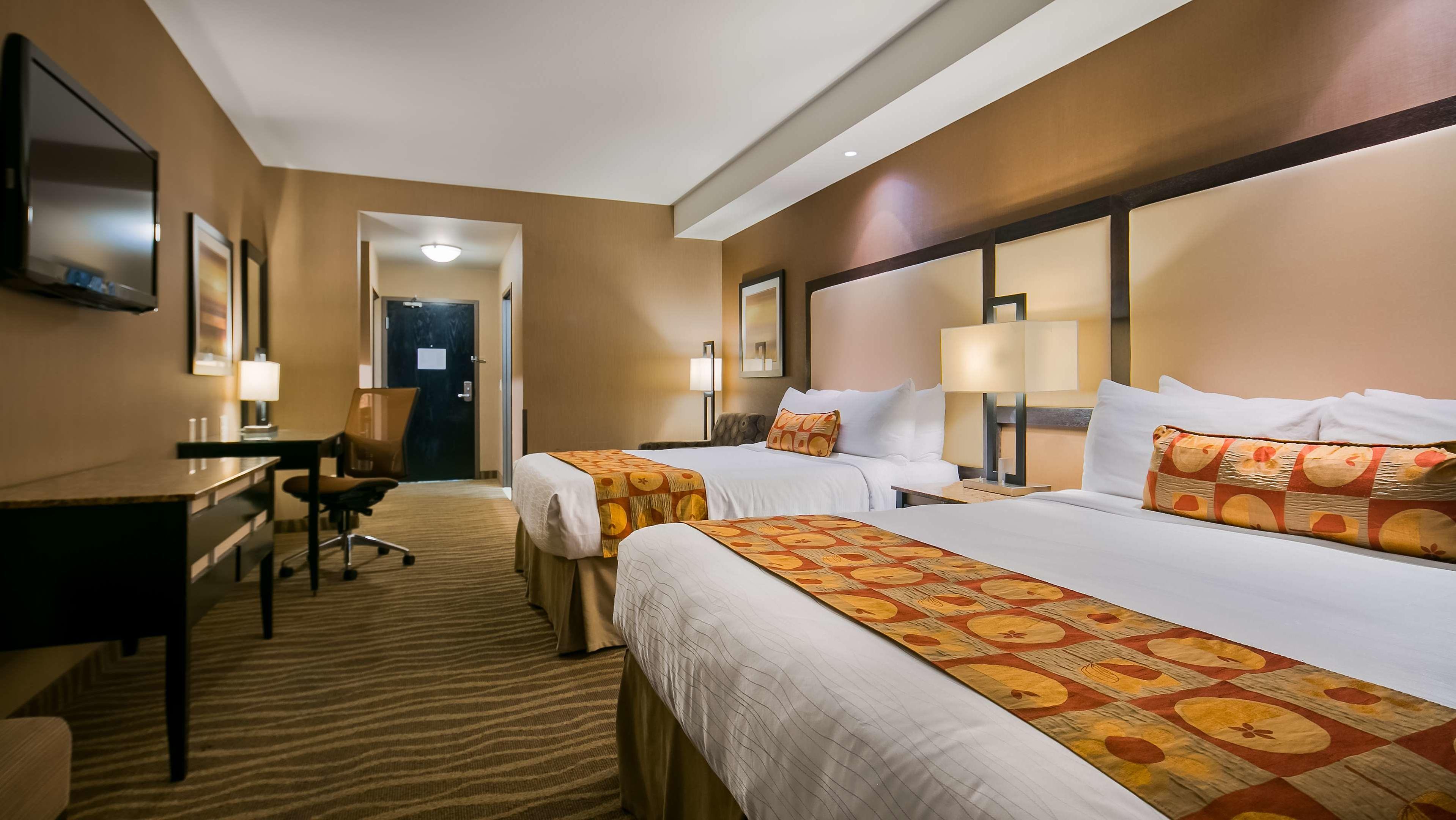 Best Western Premier Freeport Inn & Suites — photo 5