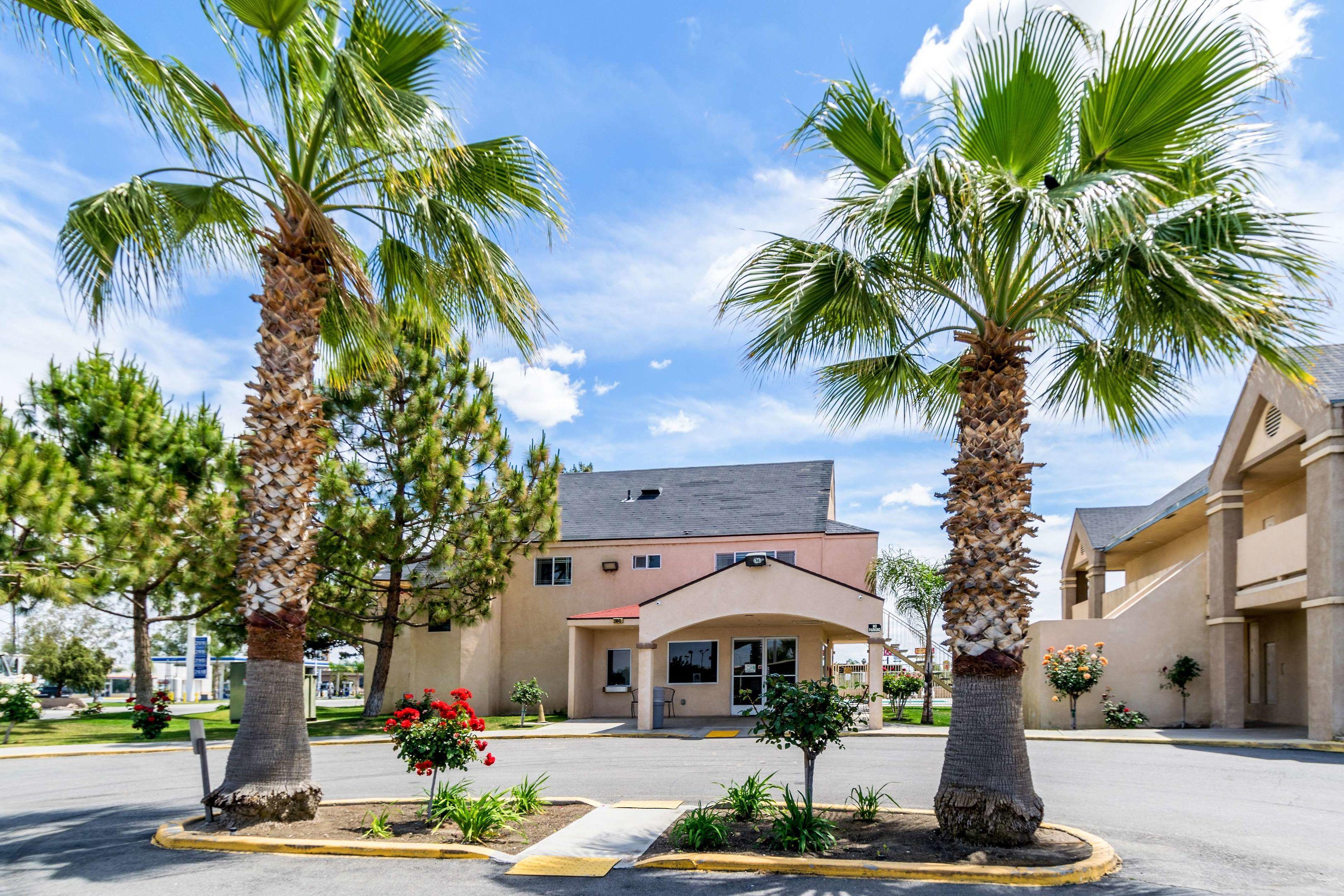 Motel 6 Buttonwillow Central — photo 5
