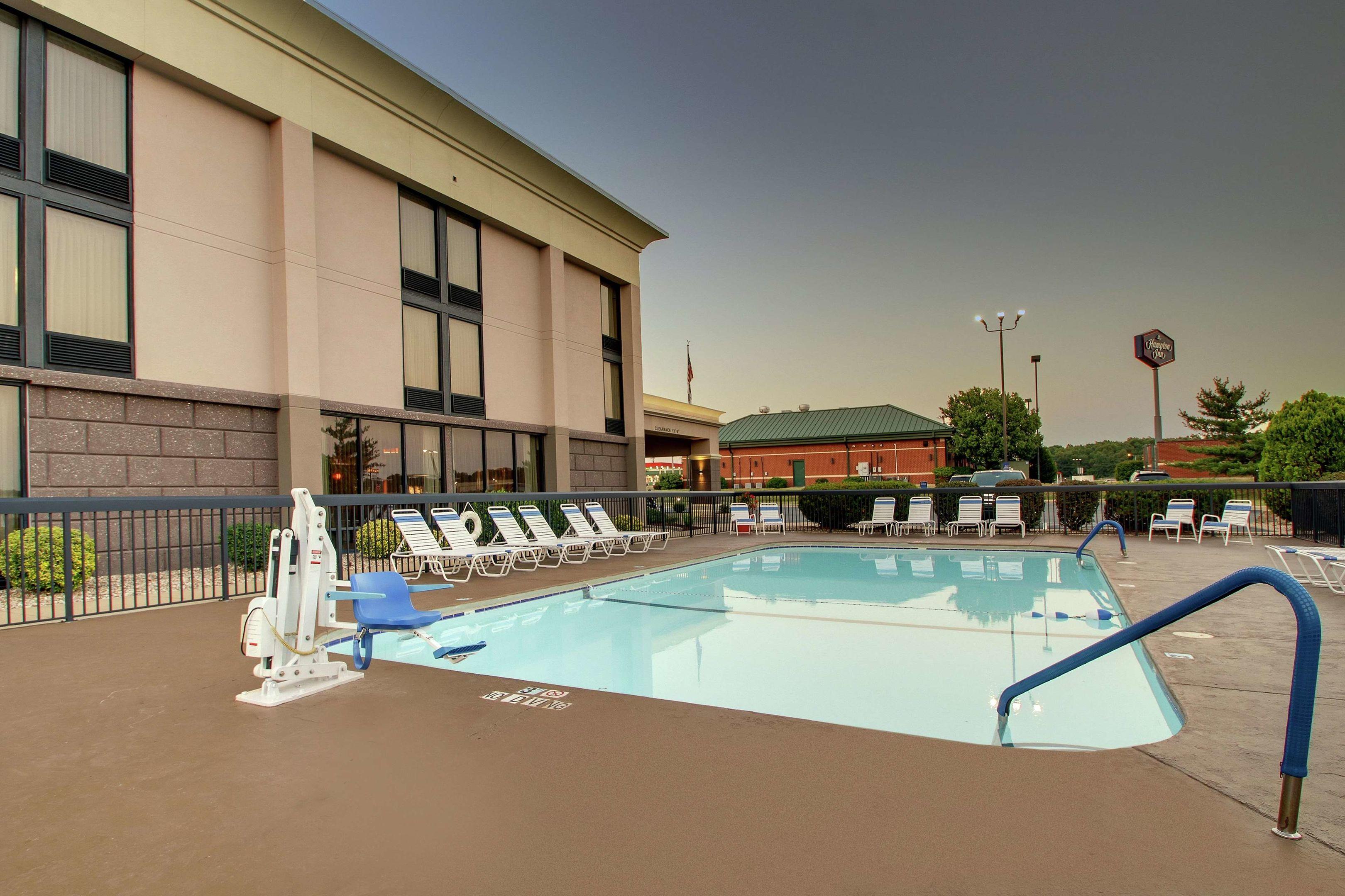 Hampton Inn Lebanon — photo 4
