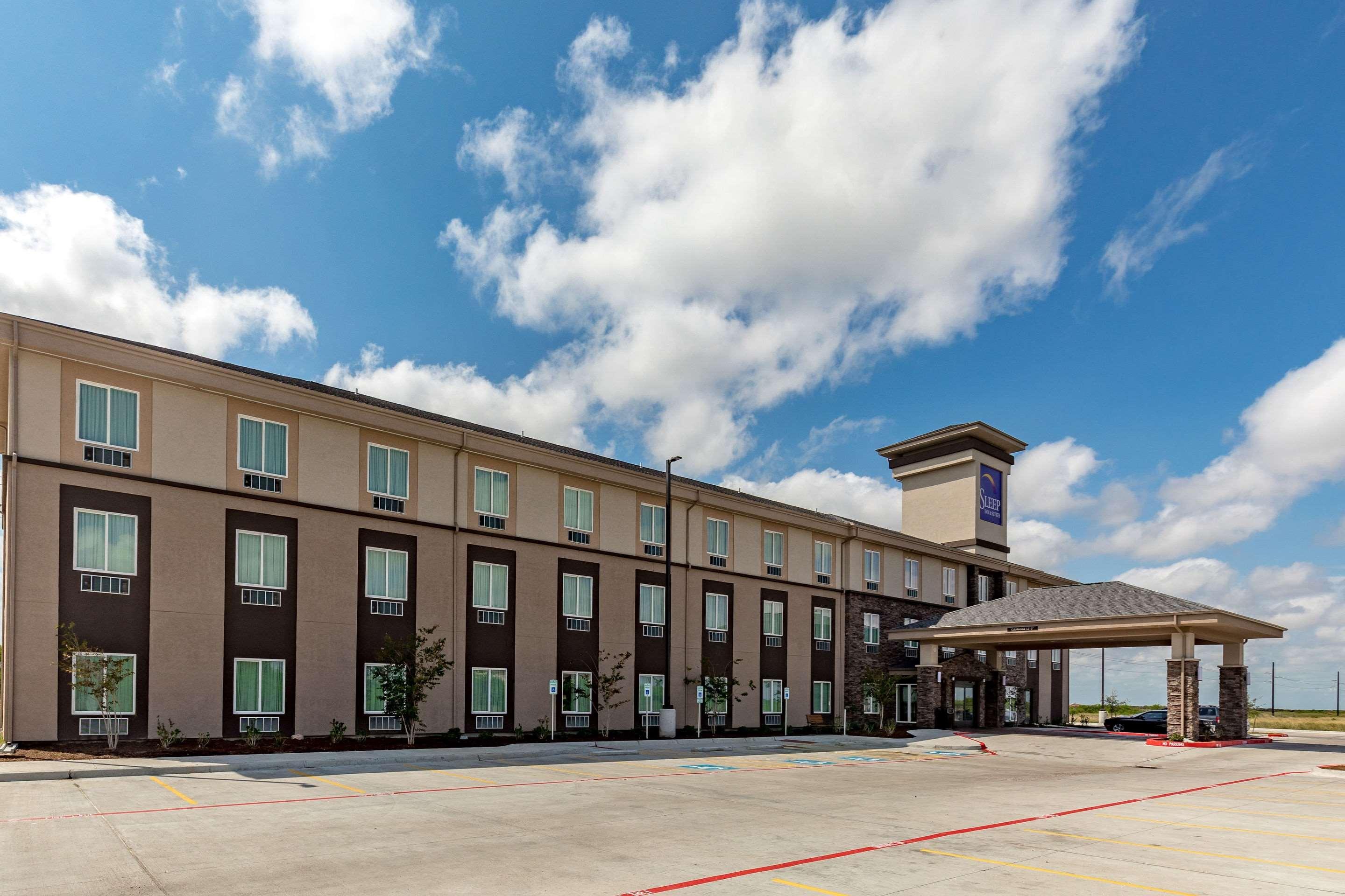 Sleep Inn & Suites — photo 4