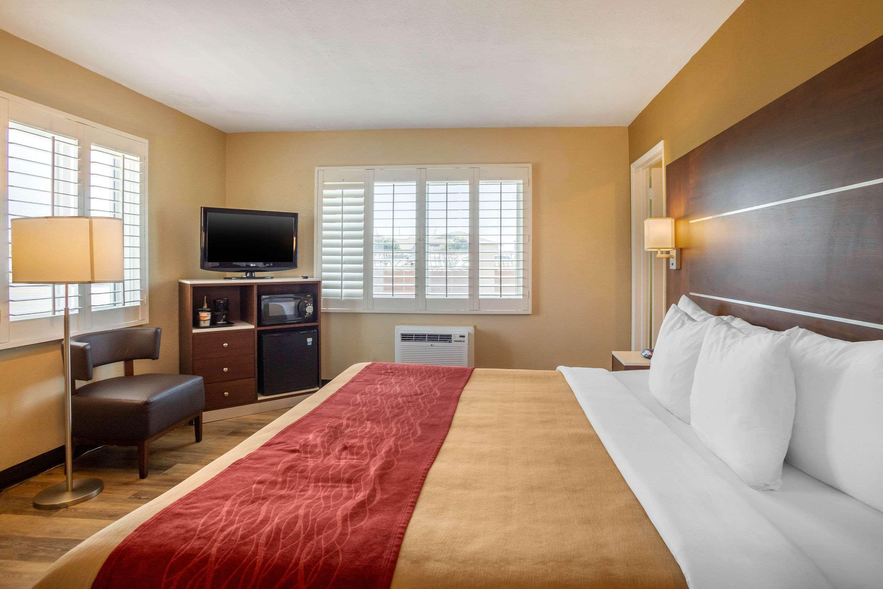 Comfort Inn at the Harbor — photo 5