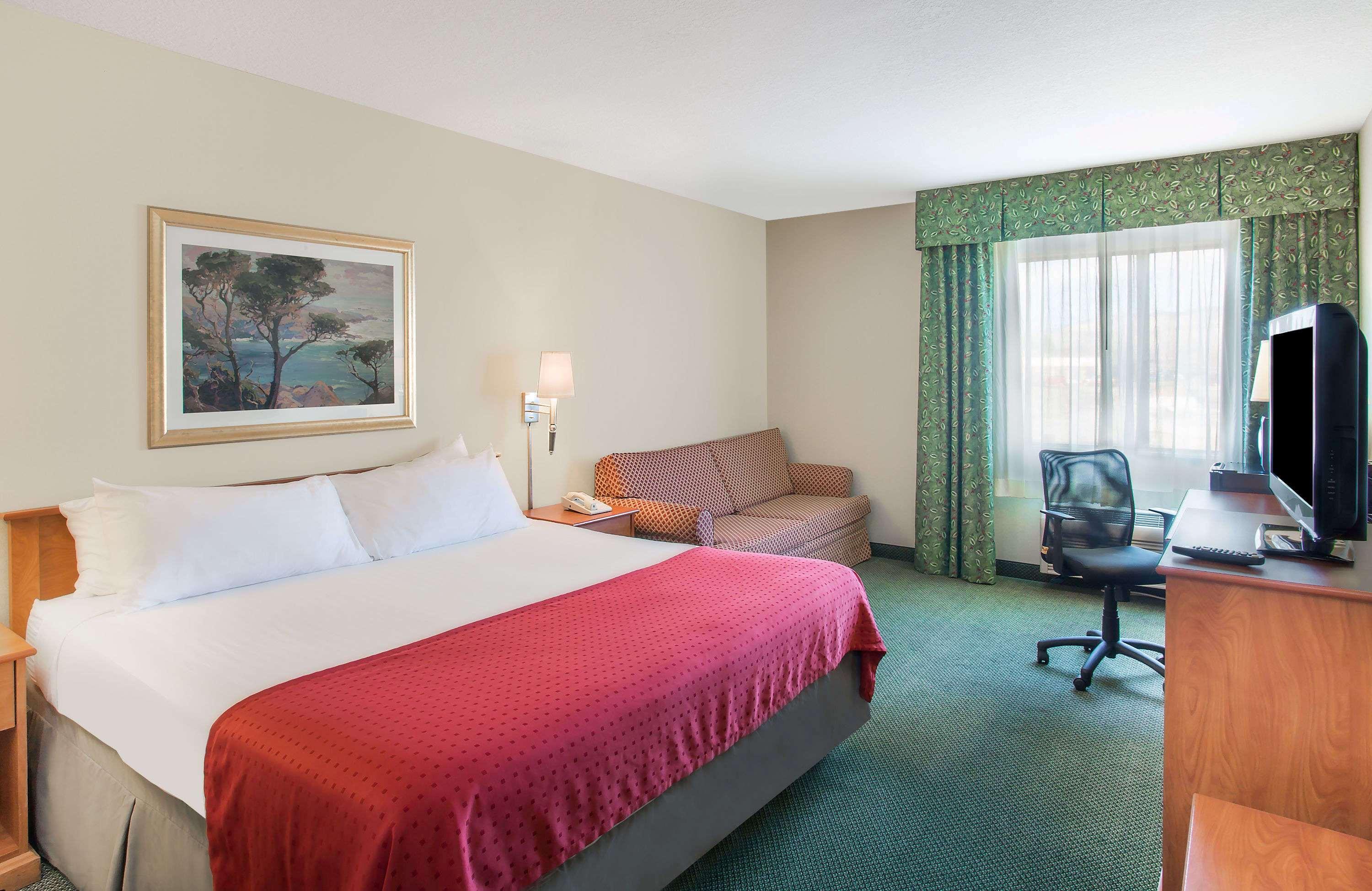 Ramada Price — photo 5