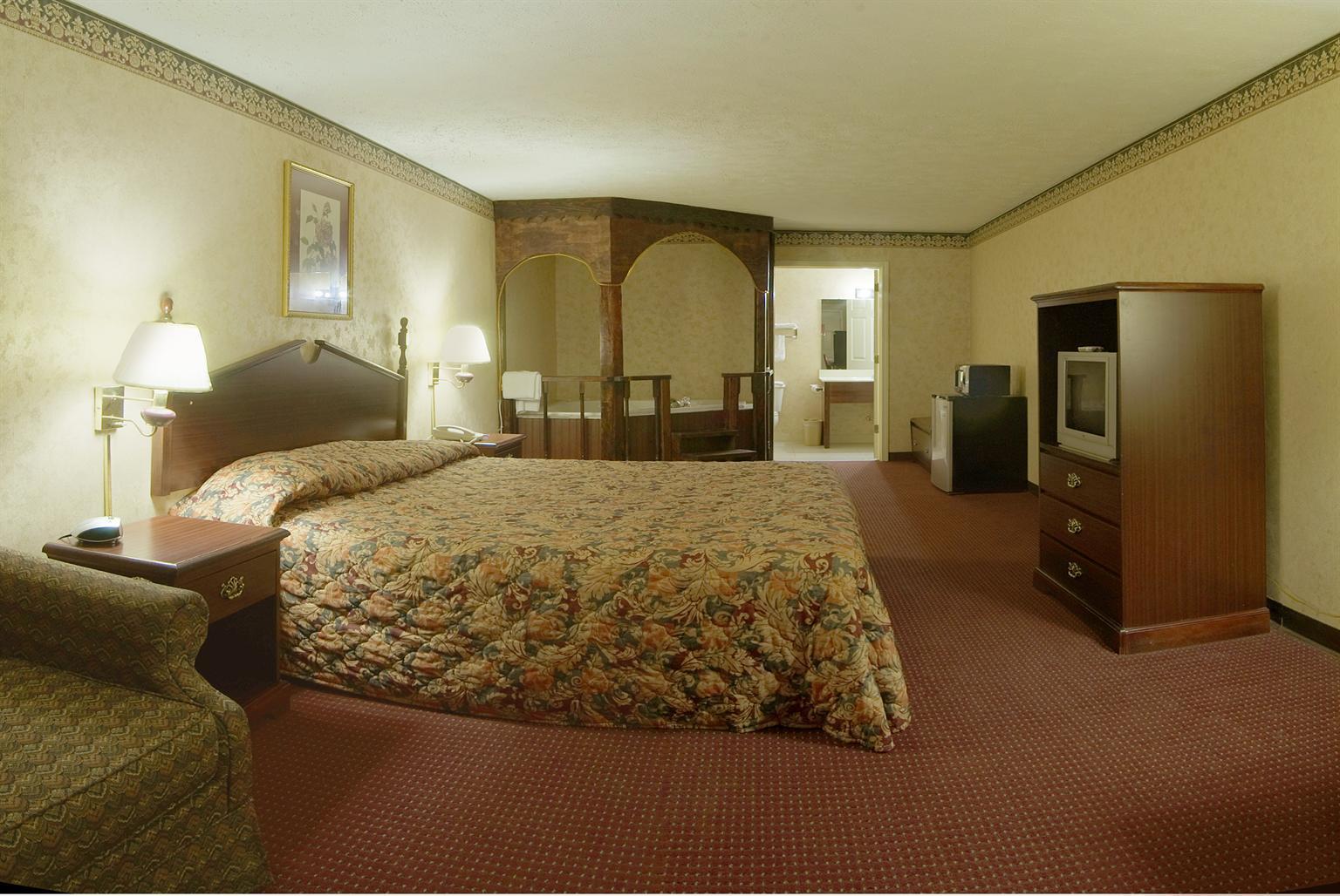 Americas Best Value Inn & Suites Mt. Pleasant — photo 5