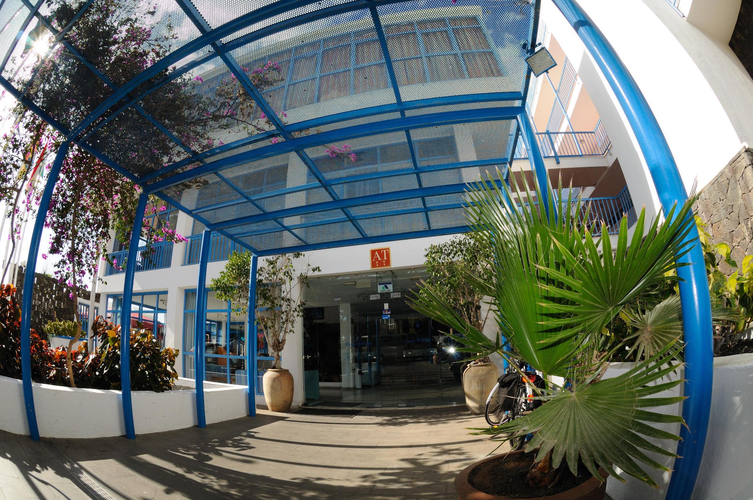 Costa Volcan Apartments — photo 4