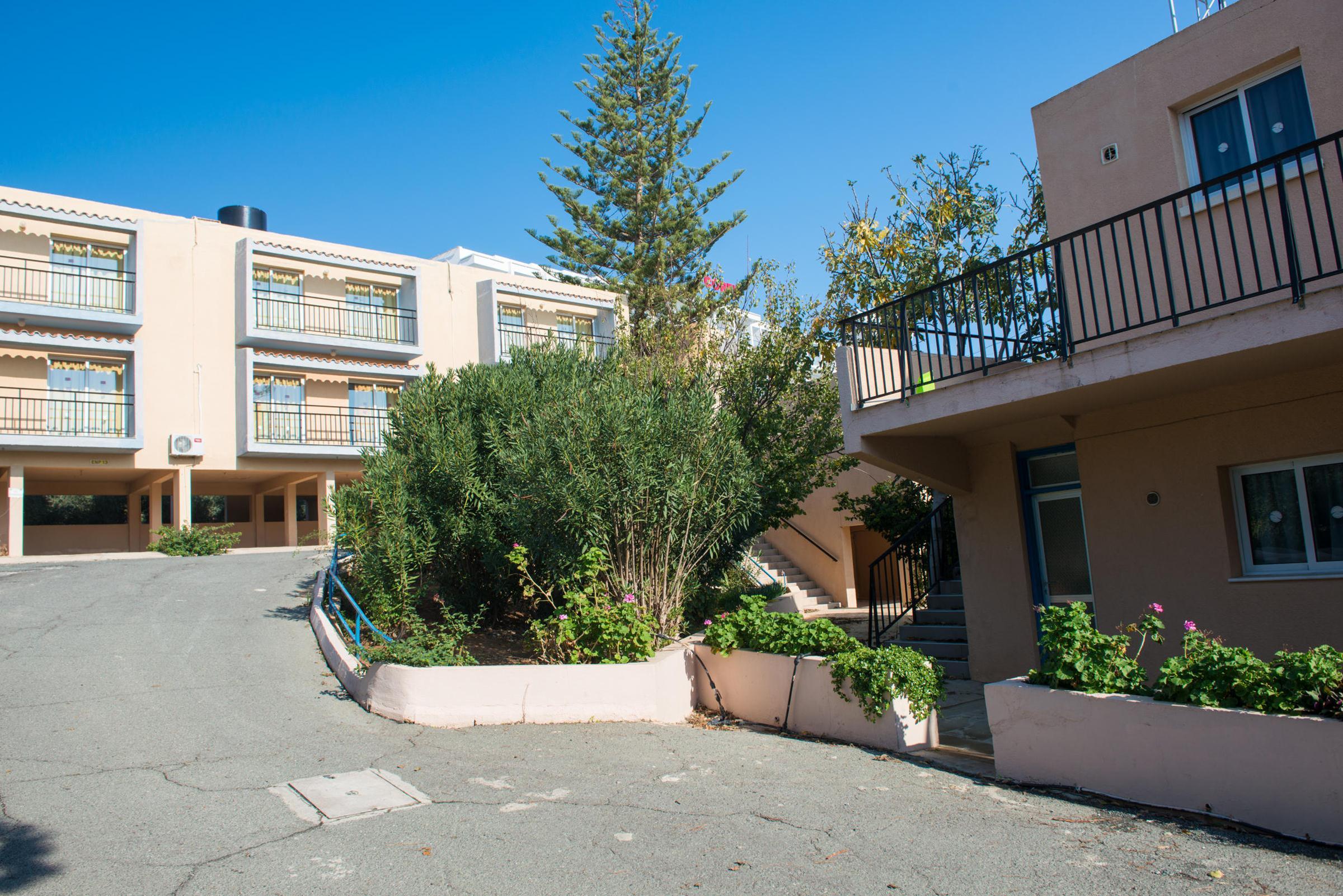 Eleana Hotel Apartments — photo 4