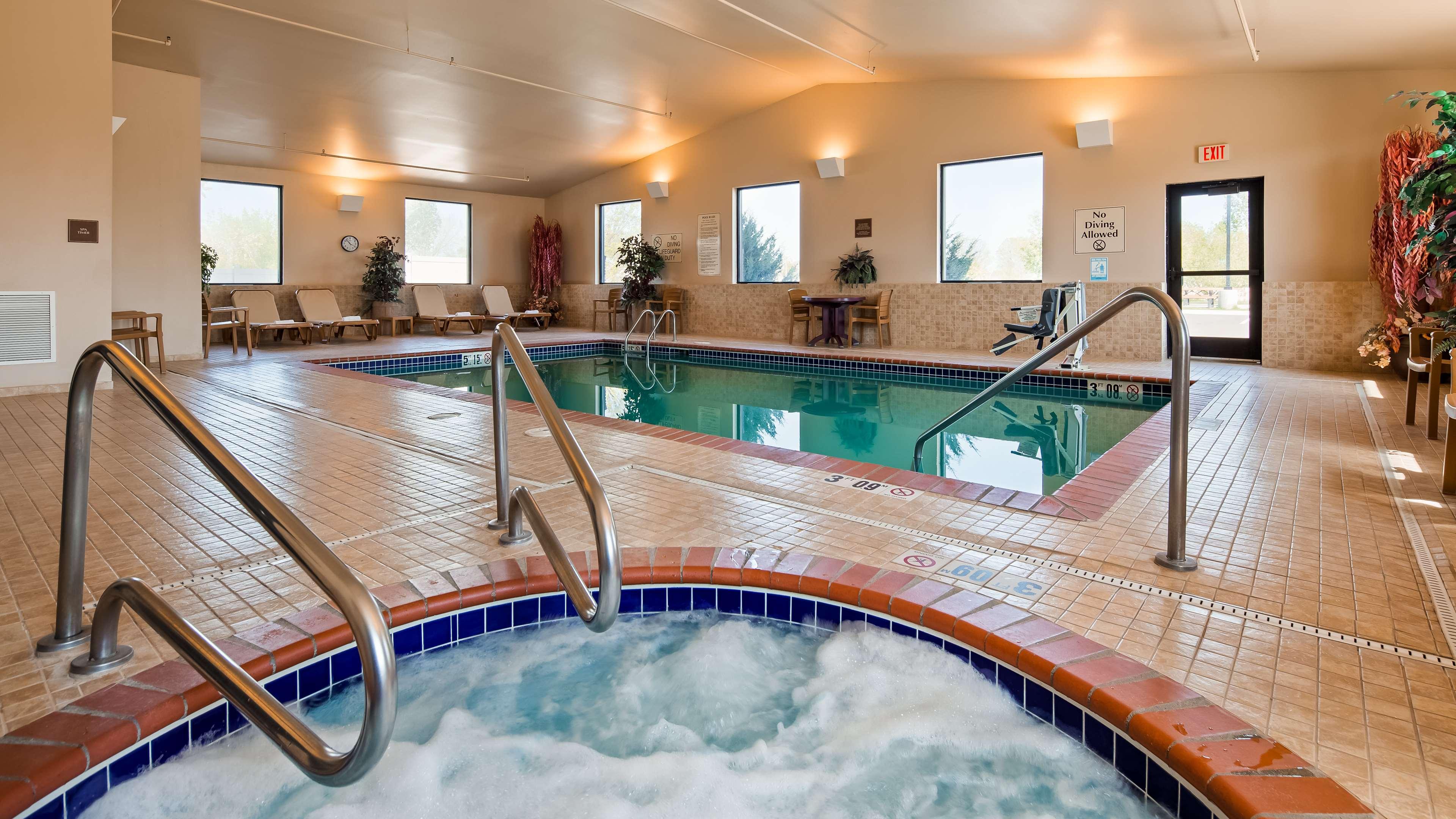 Best Western Golden Prairie Inn & Suites — photo 3