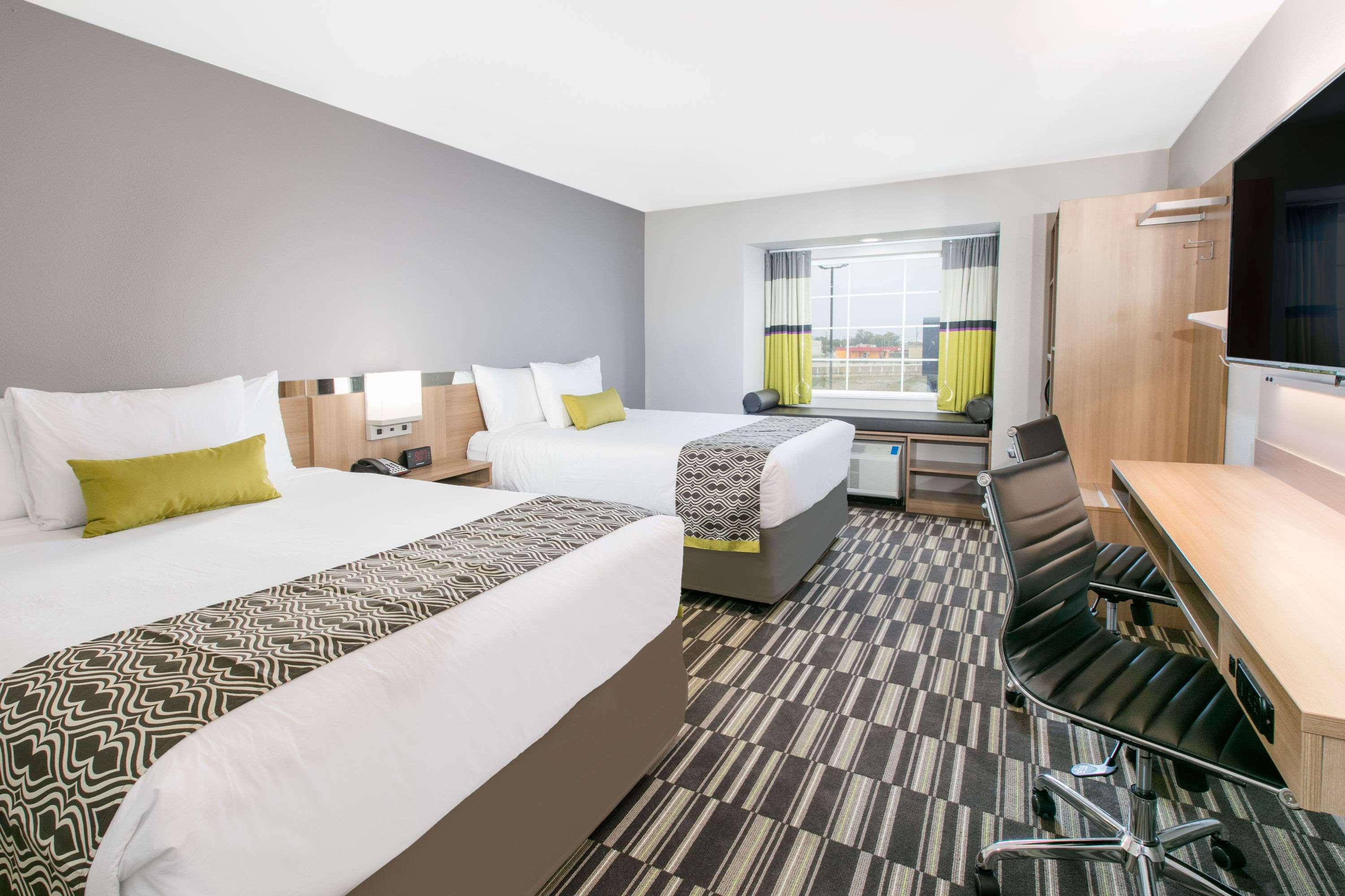 Microtel Inn Suites Lubbock — photo 3