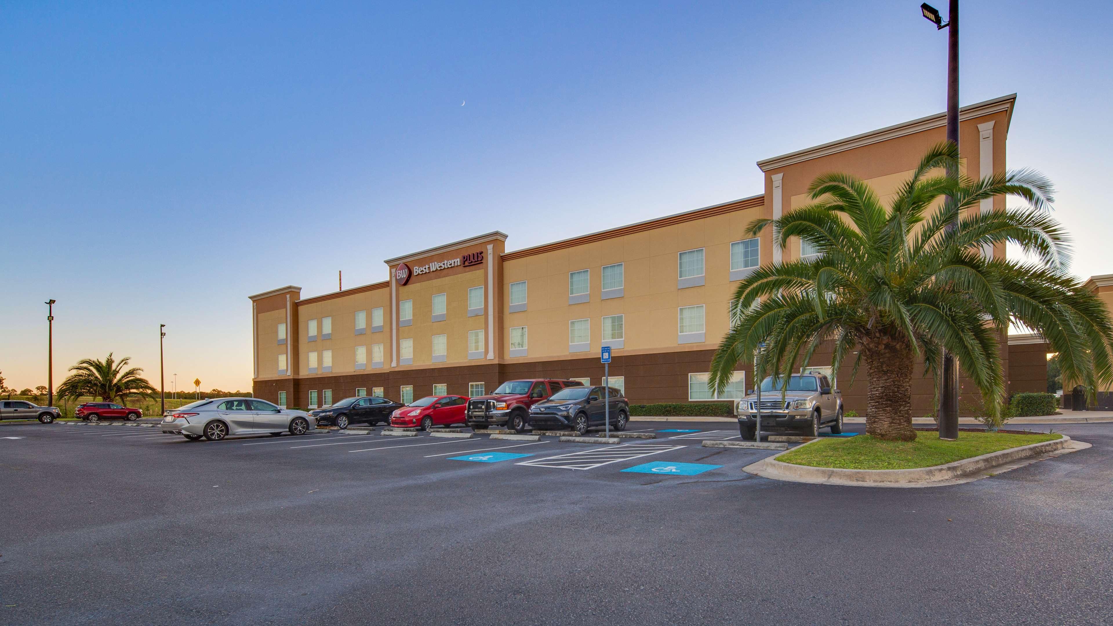 Best Western Plus Brunswick Inn & Suites — photo 5