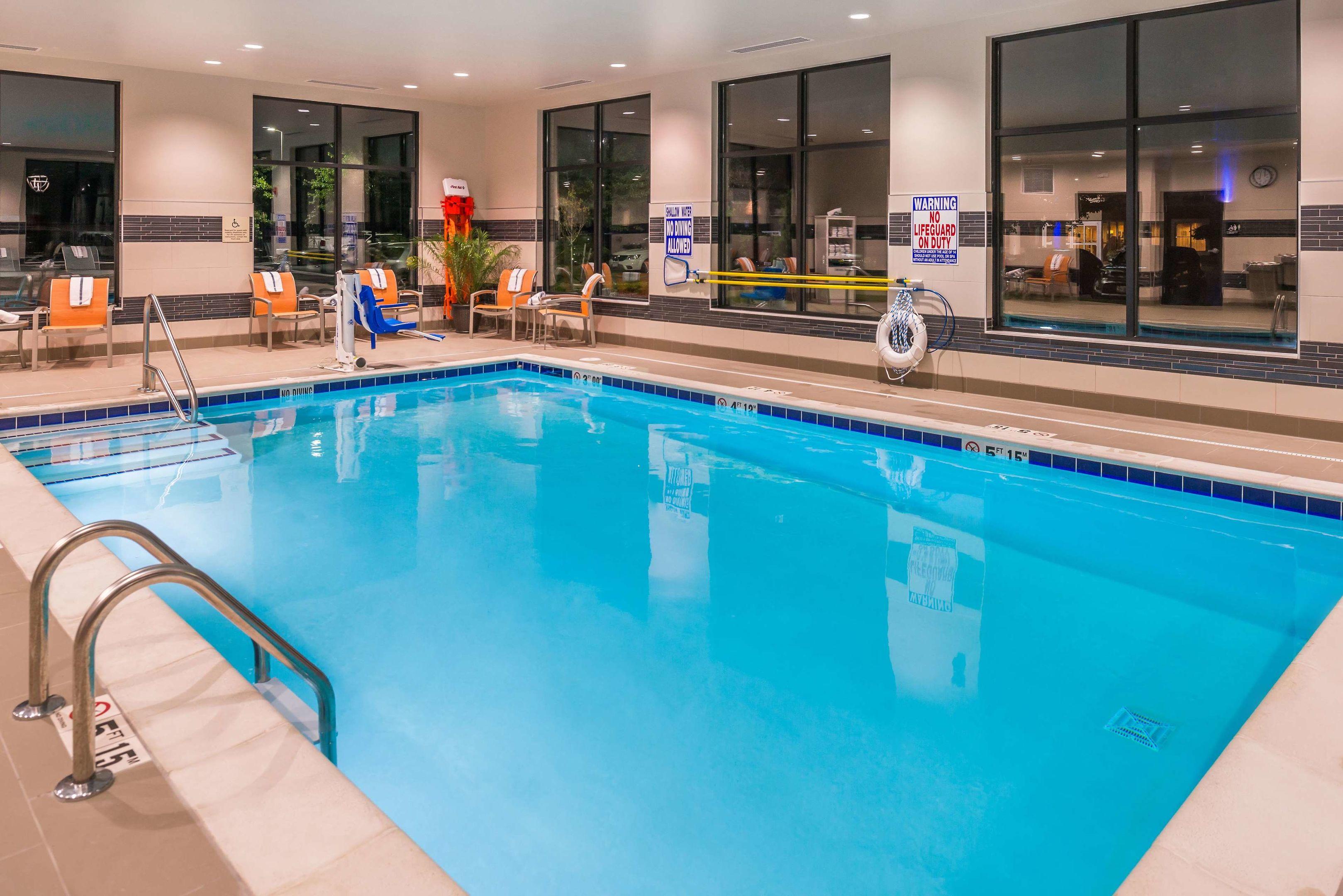Hampton Inn & Suites Wixom — photo 5