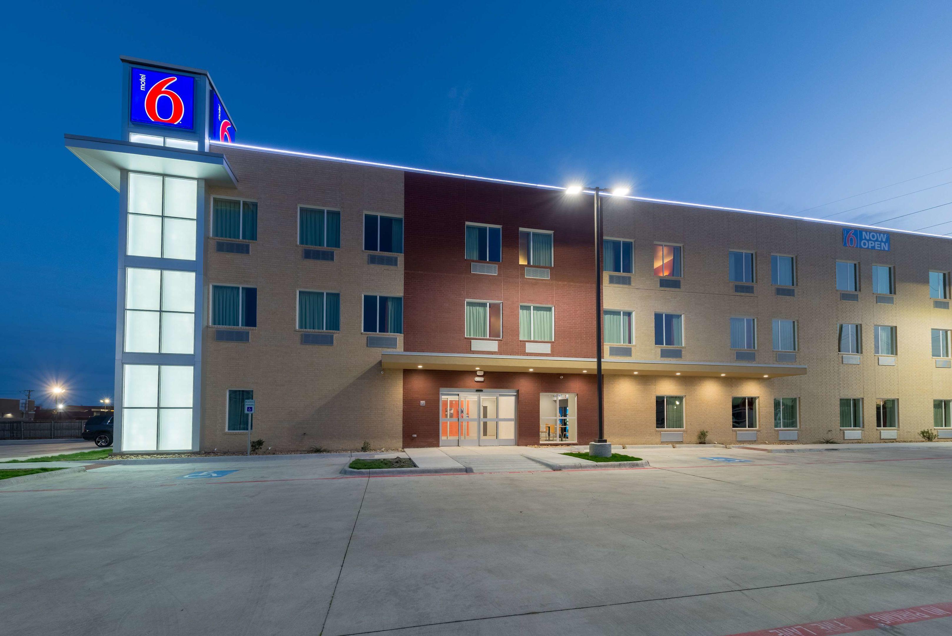 Motel 6 Fort Worth North Saginaw — photo 4