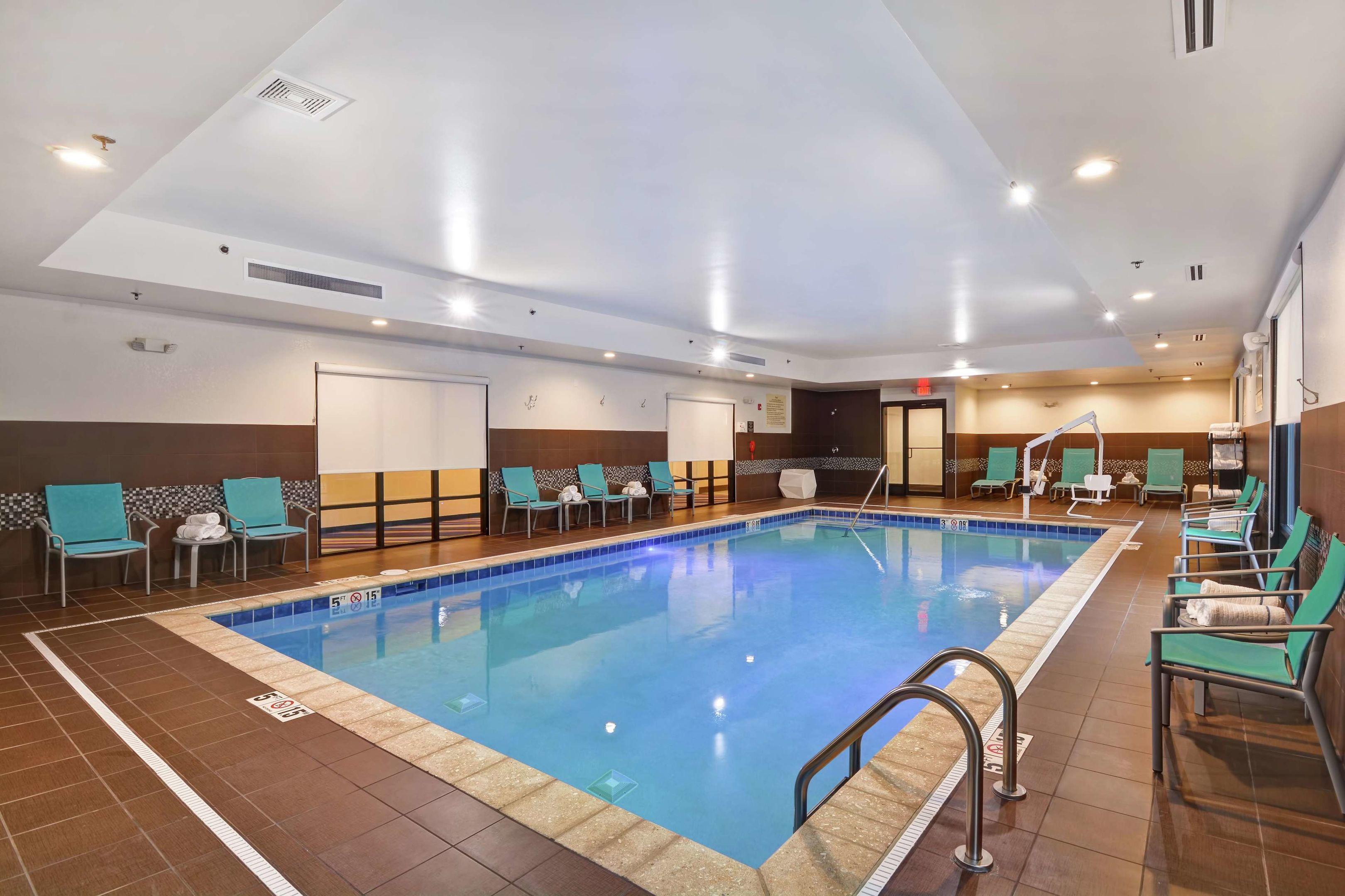 Hampton Inn & Suites Ashland — photo 4