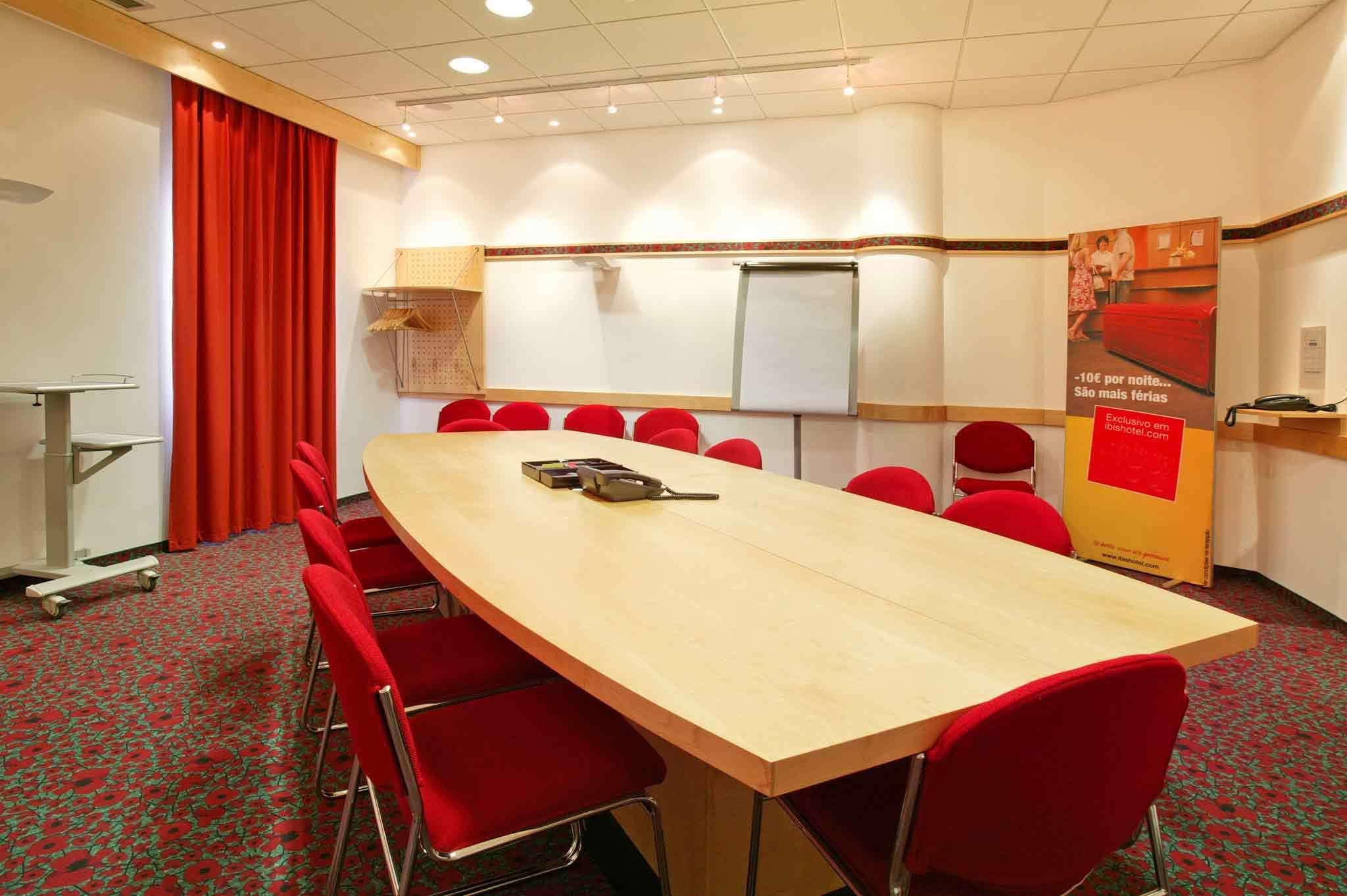 Hotel ibis Lisboa Alfragide — photo 5