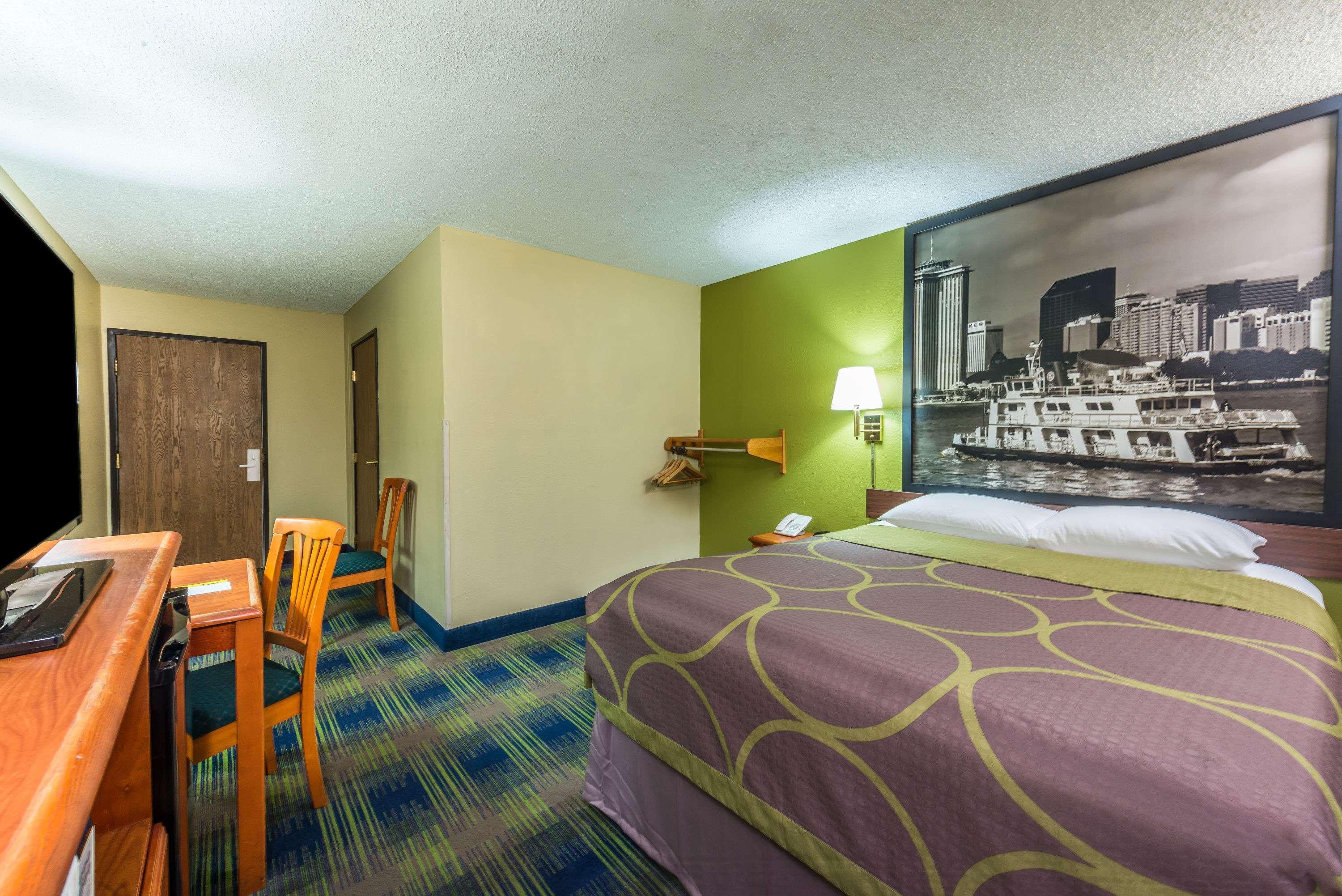 Super 8 by Wyndham Sulphur Lake Charles — photo 3