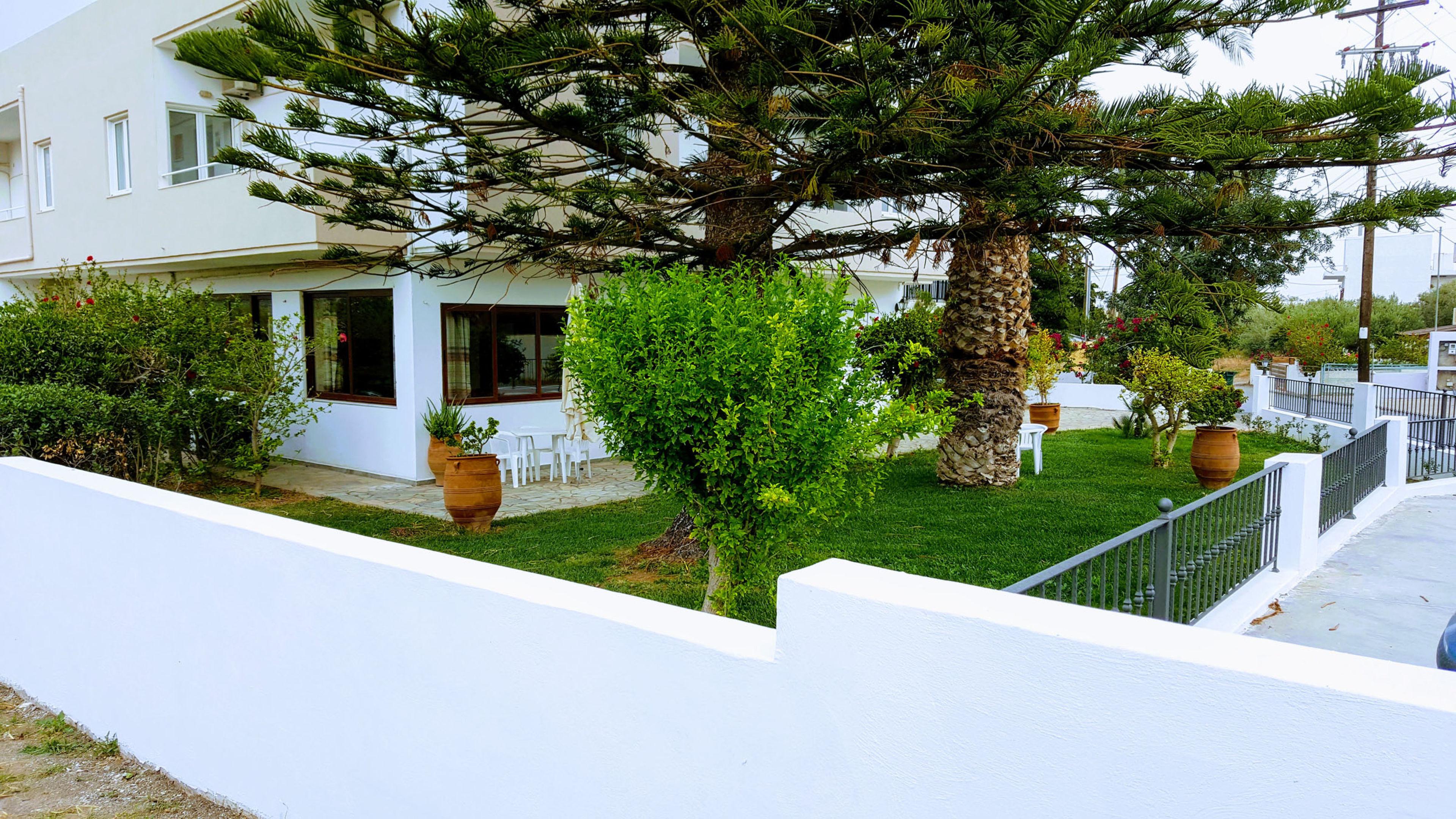 Mastorakis Hotel & Studios — photo 4