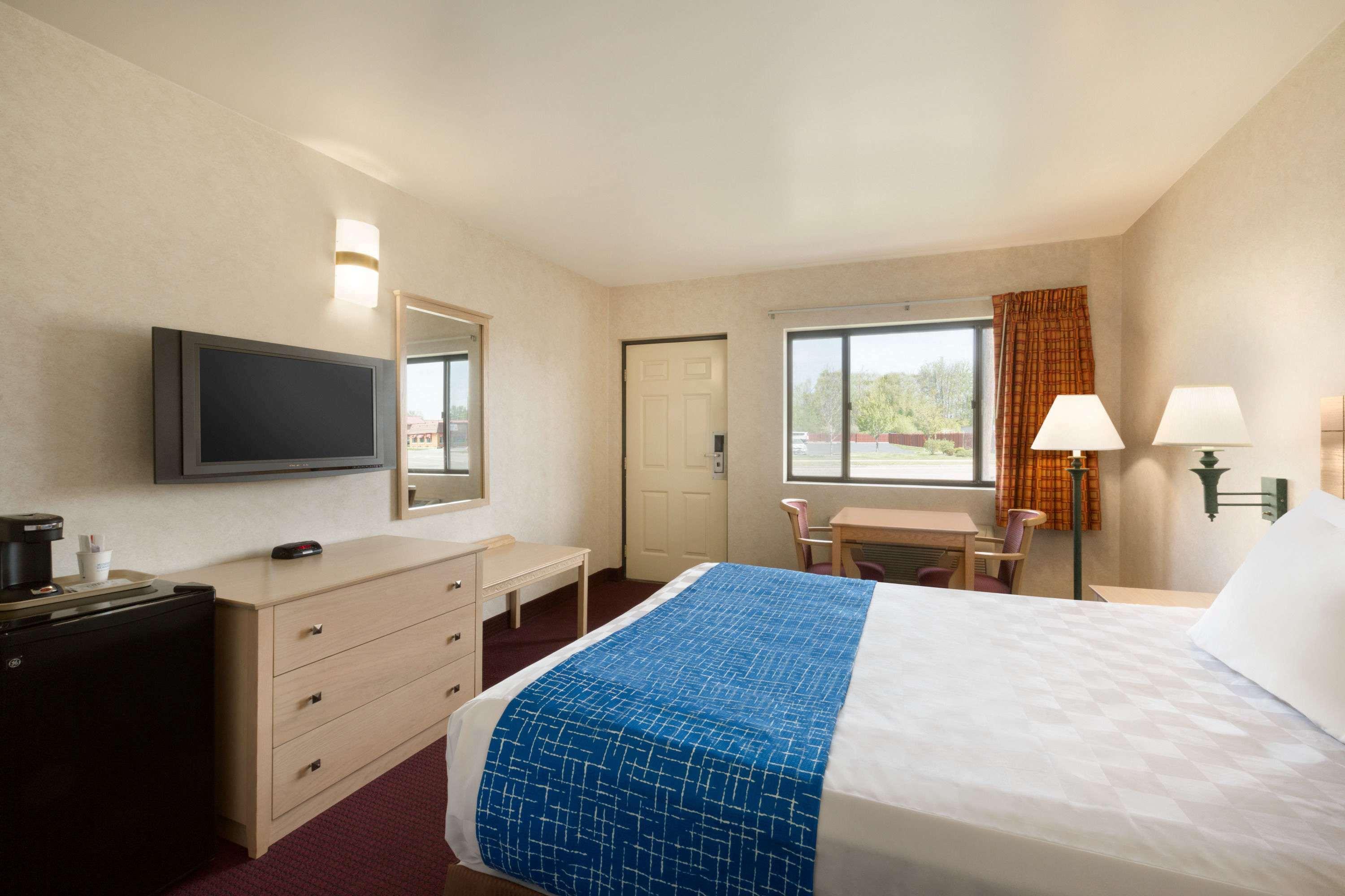 Travelodge Niagara Falls — photo 5