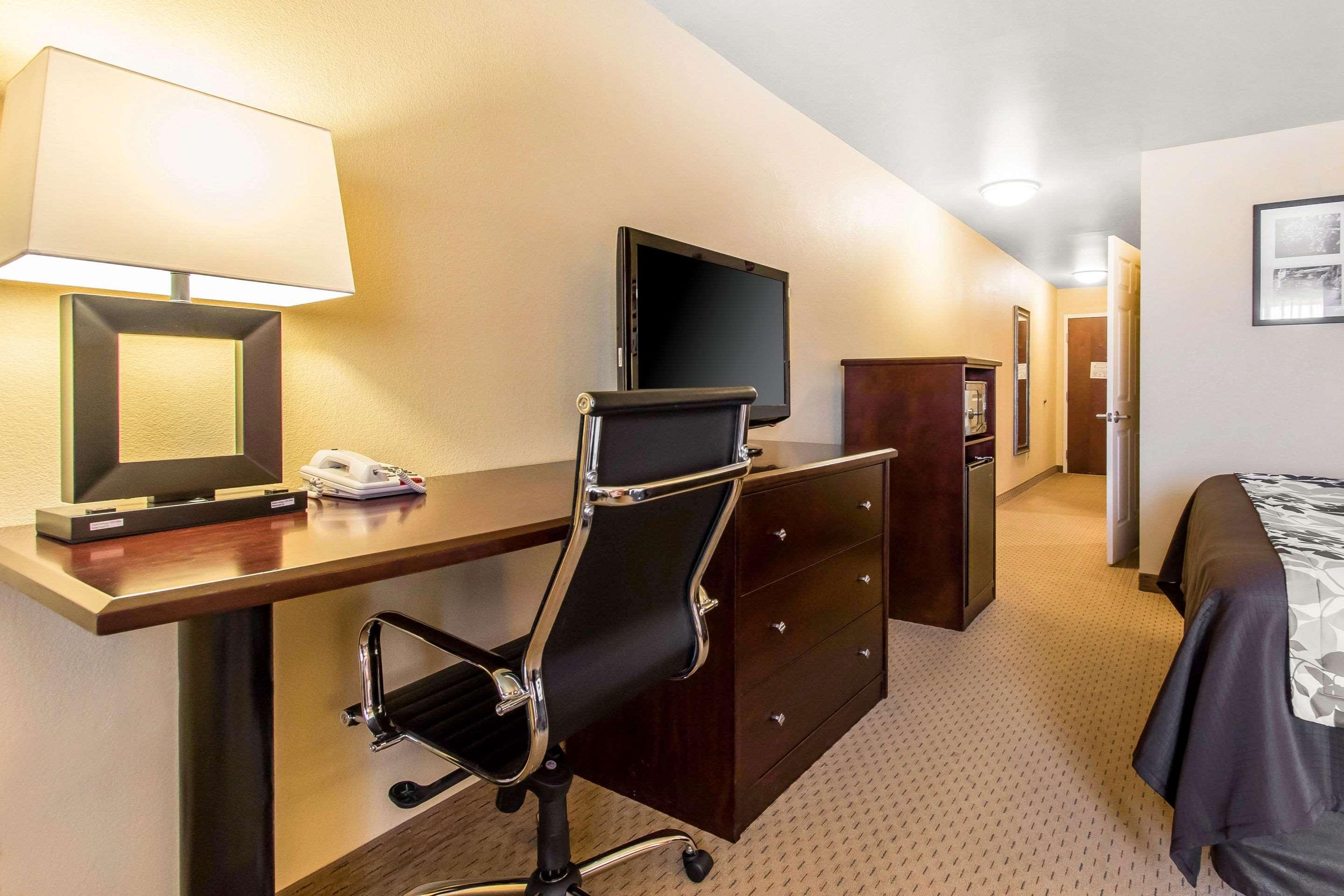 Sleep Inn & Suites — photo 4