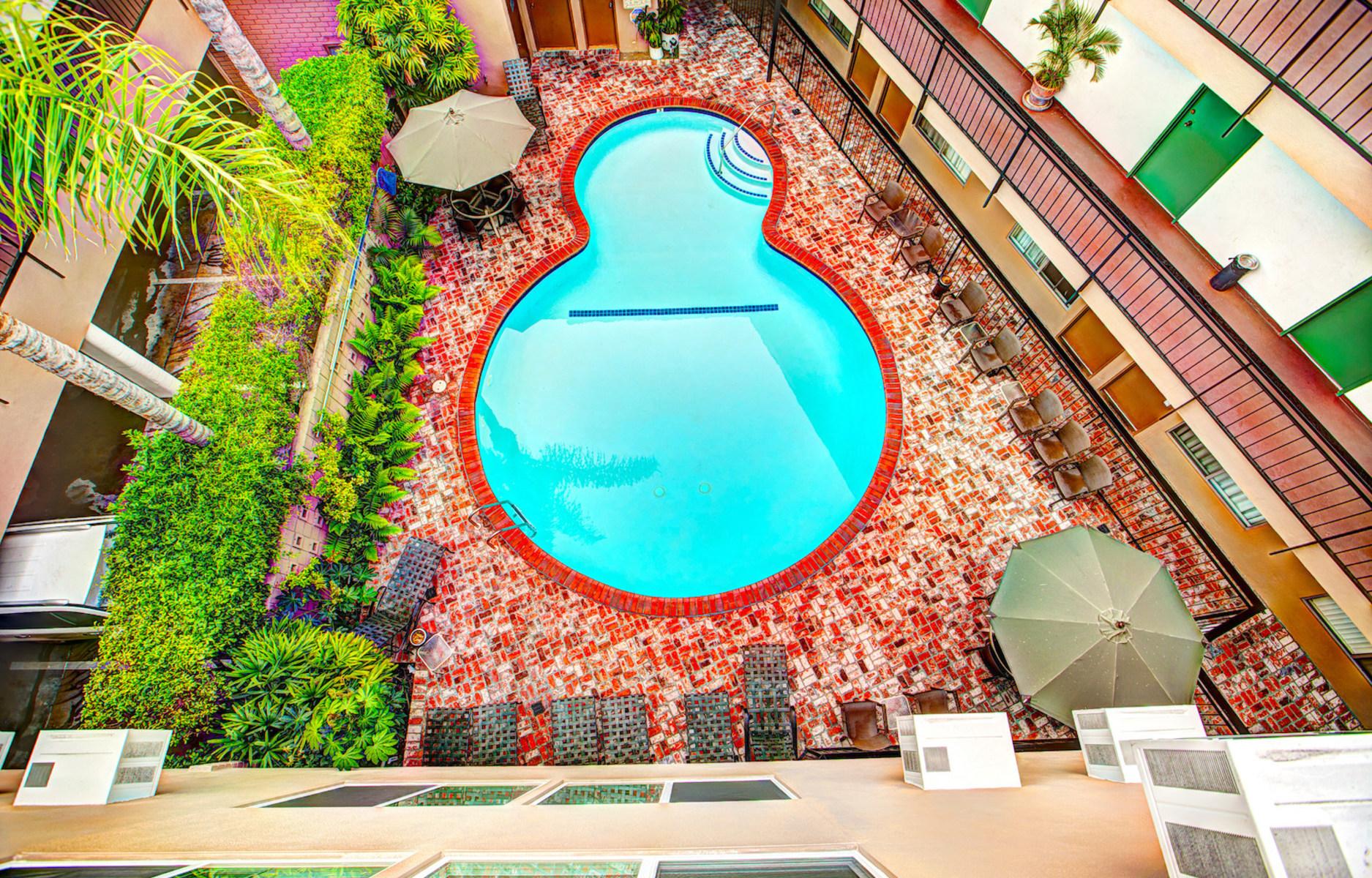 Dunes Inn Wilshire — photo 4