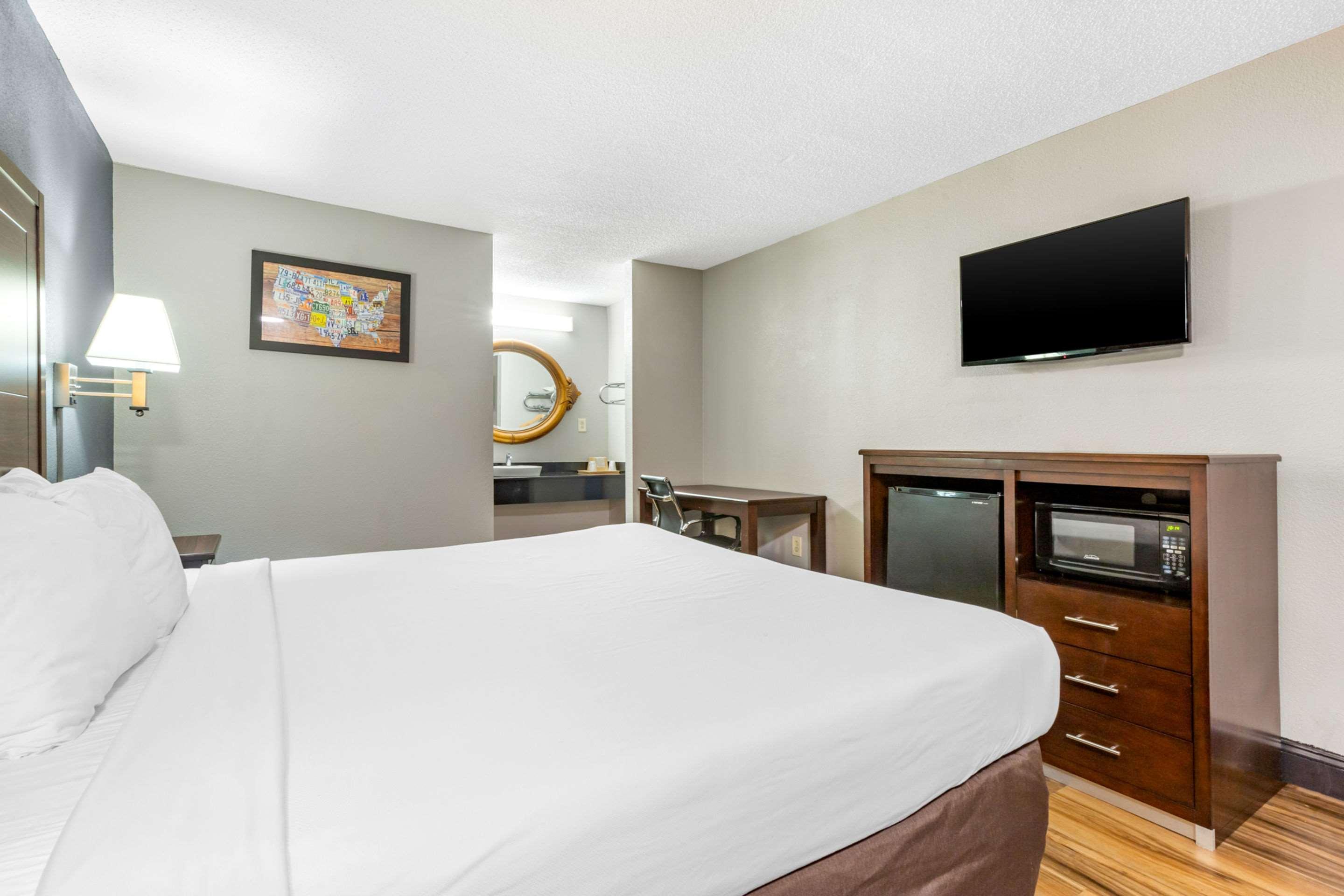 Econo Lodge — photo 4