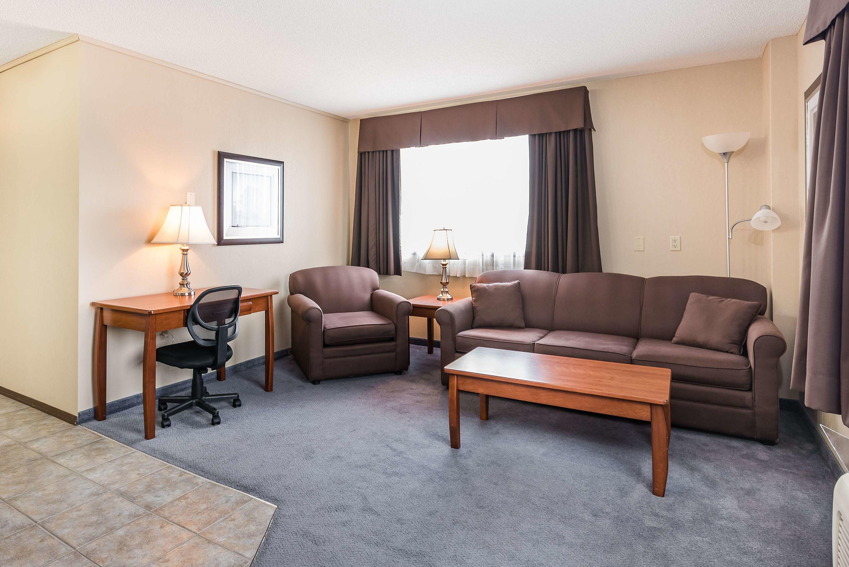 Coast Swift Current Hotel — photo 5