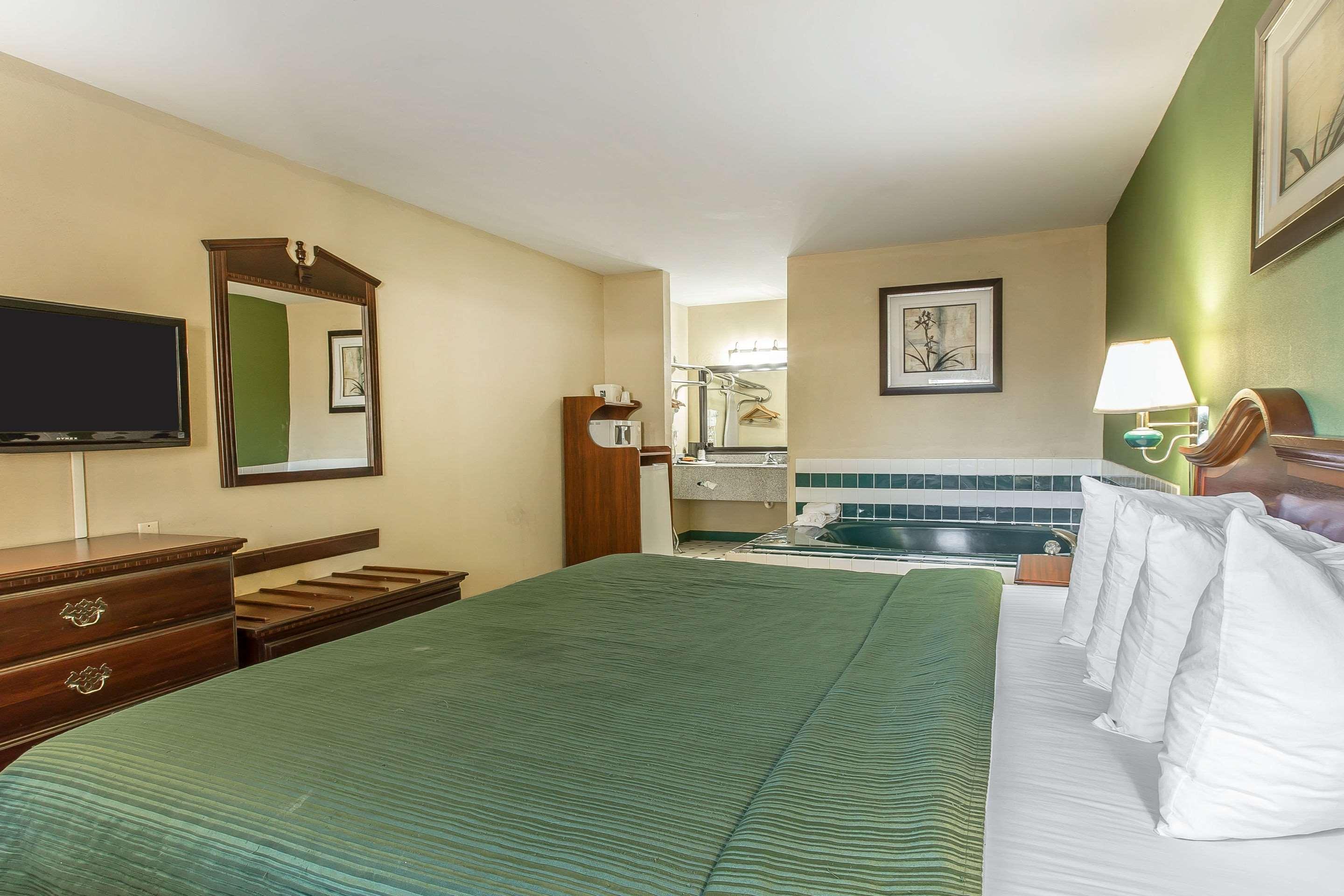 Quality Inn & Suites Macon North — photo 5