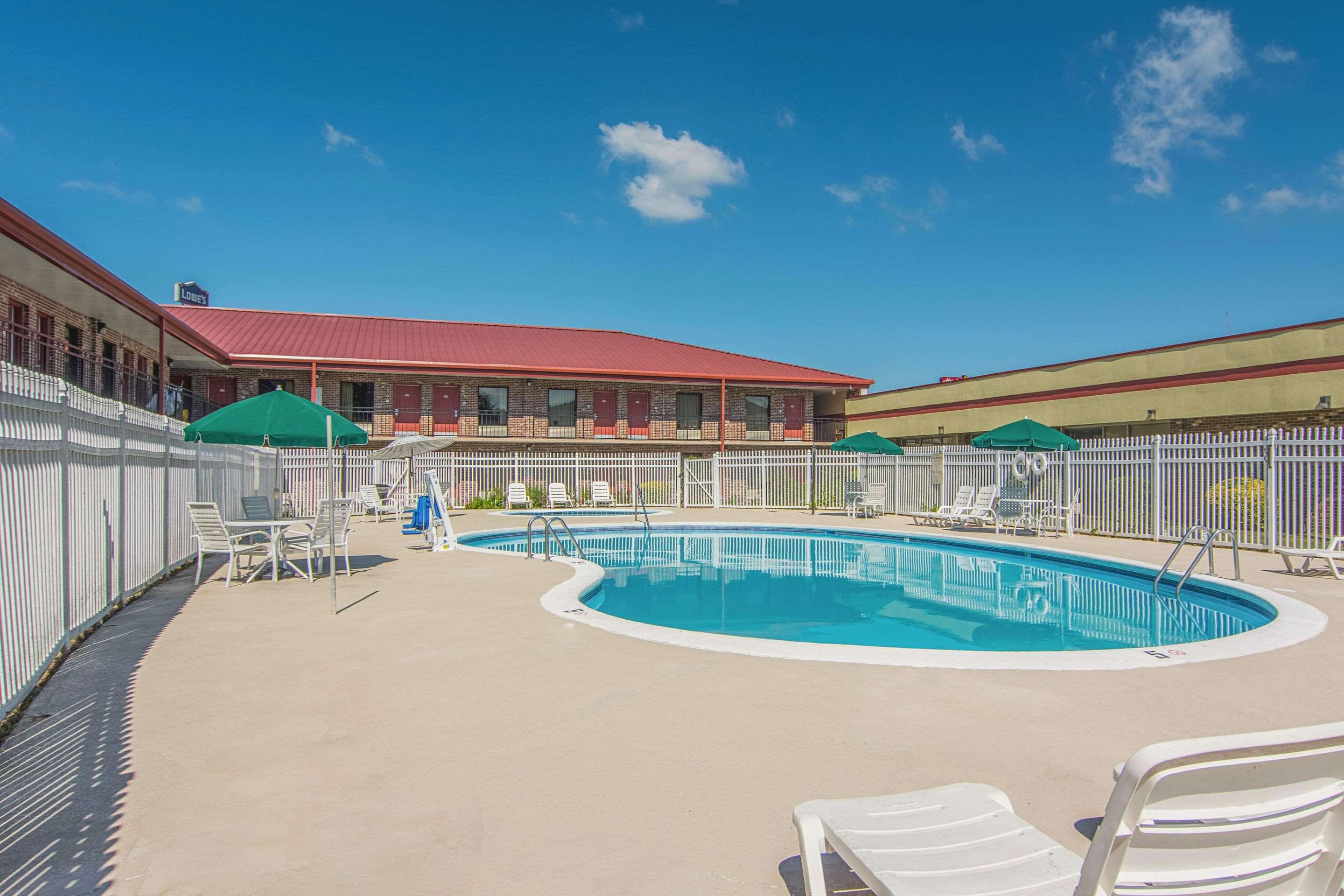 Econo Lodge — photo 5
