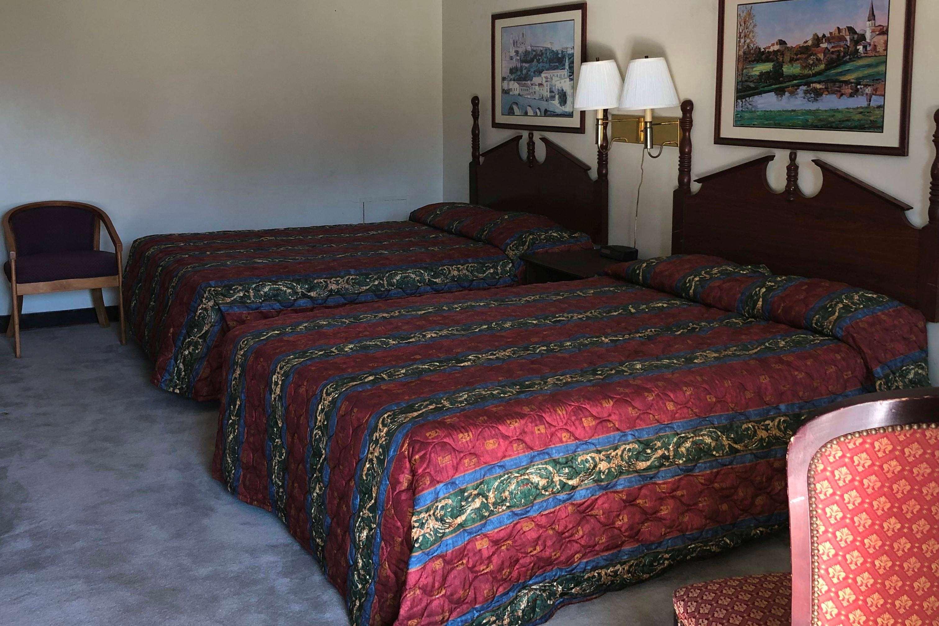 Knights Inn Selma — photo 5