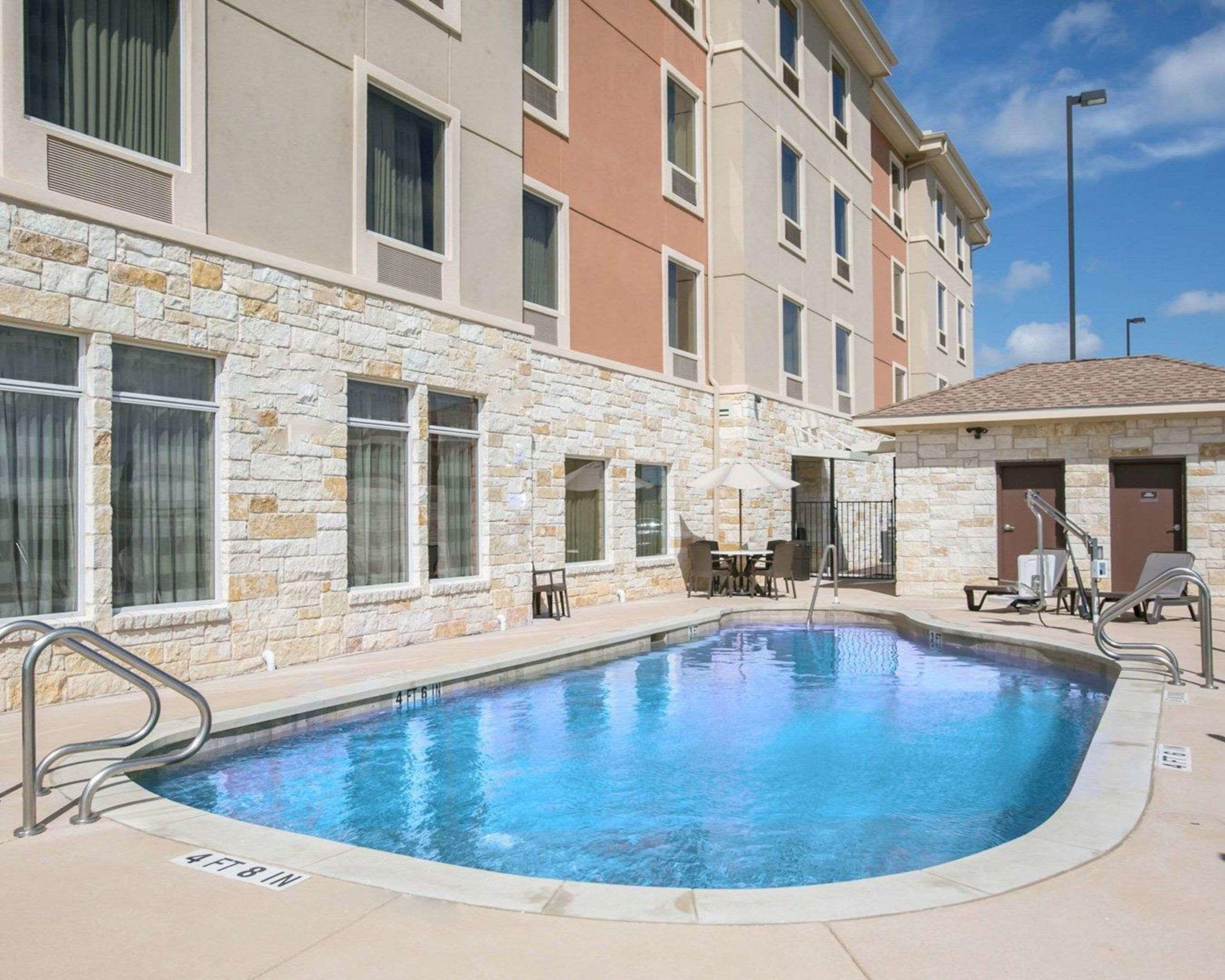 Sleep Inn & Suites Austin - Northeast — photo 5