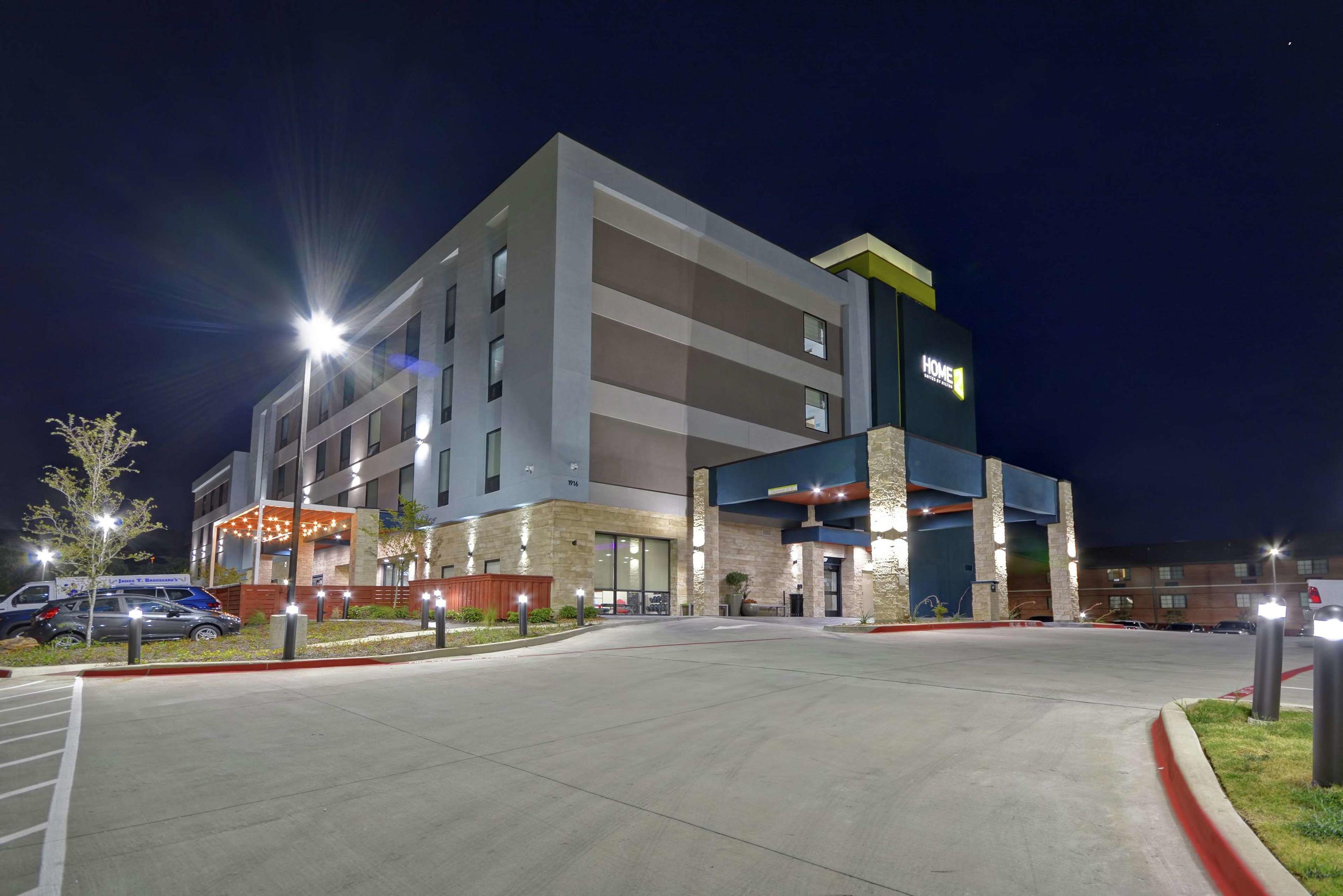 Home2 Suites By Hilton Bedford DFW West — photo 4