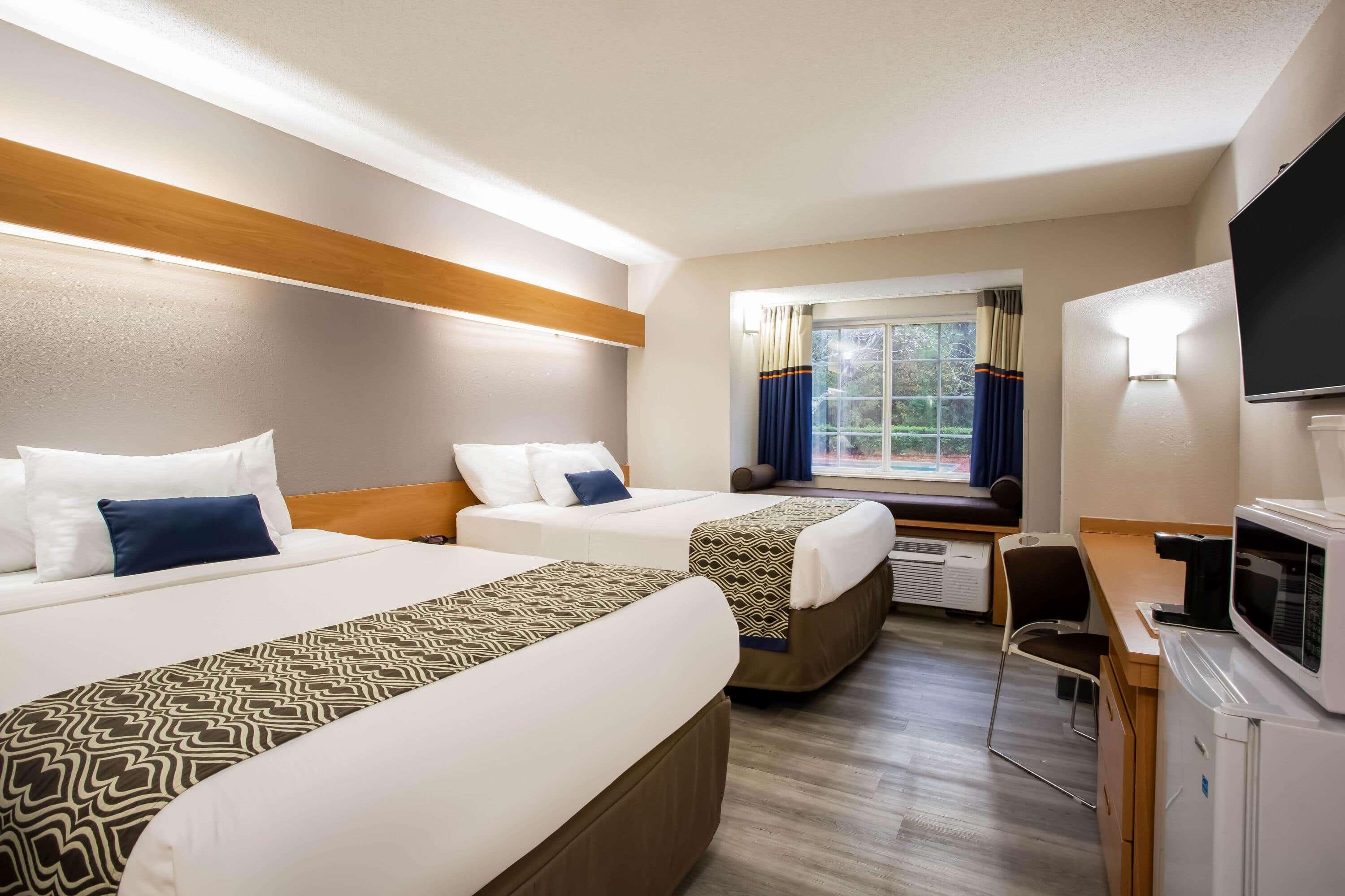 Microtel Inns & Suites by Wyndham Southern Pines / Pinehurst — photo 4