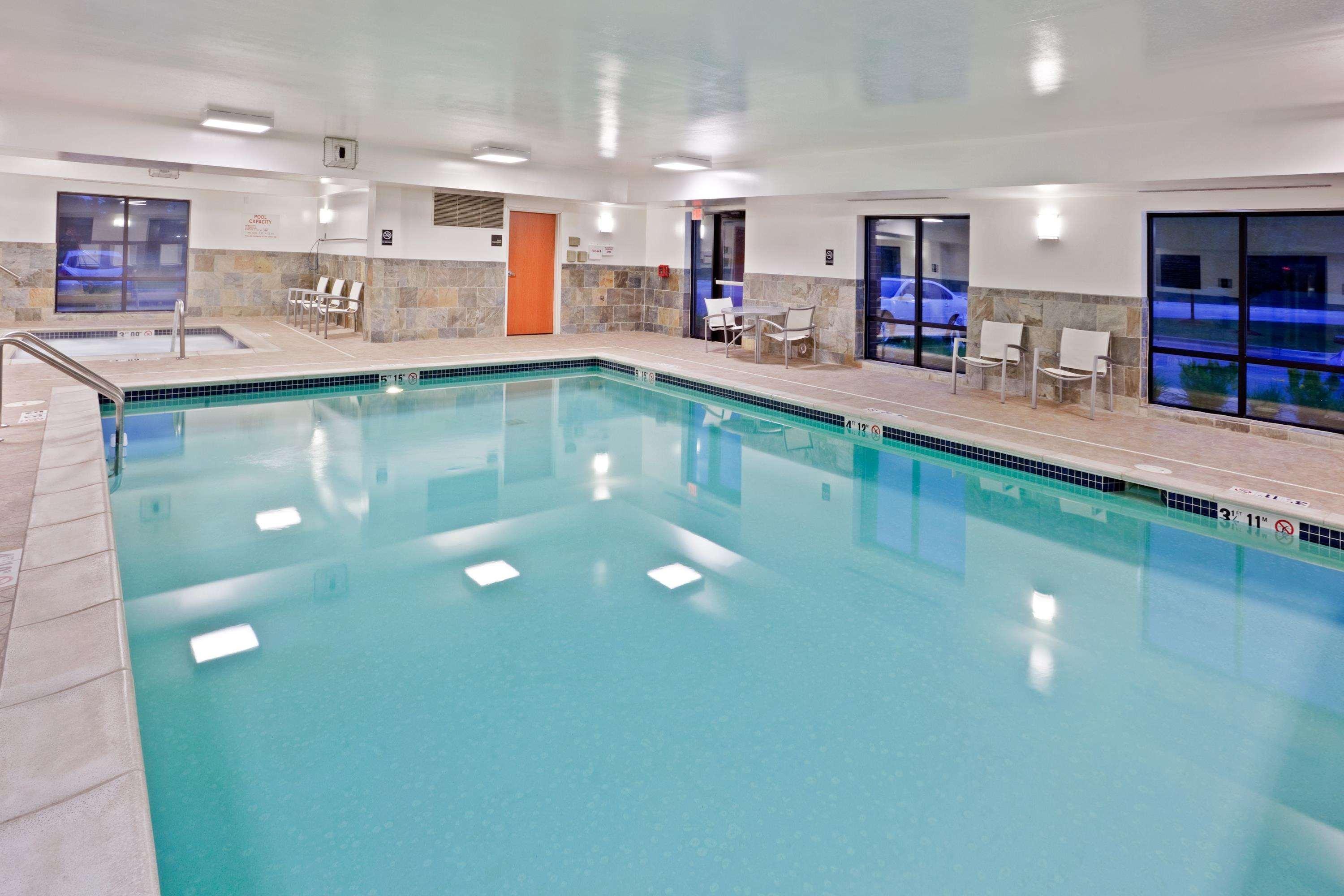 Hampton Inn Detroit/Utica-Shelby Township — photo 4