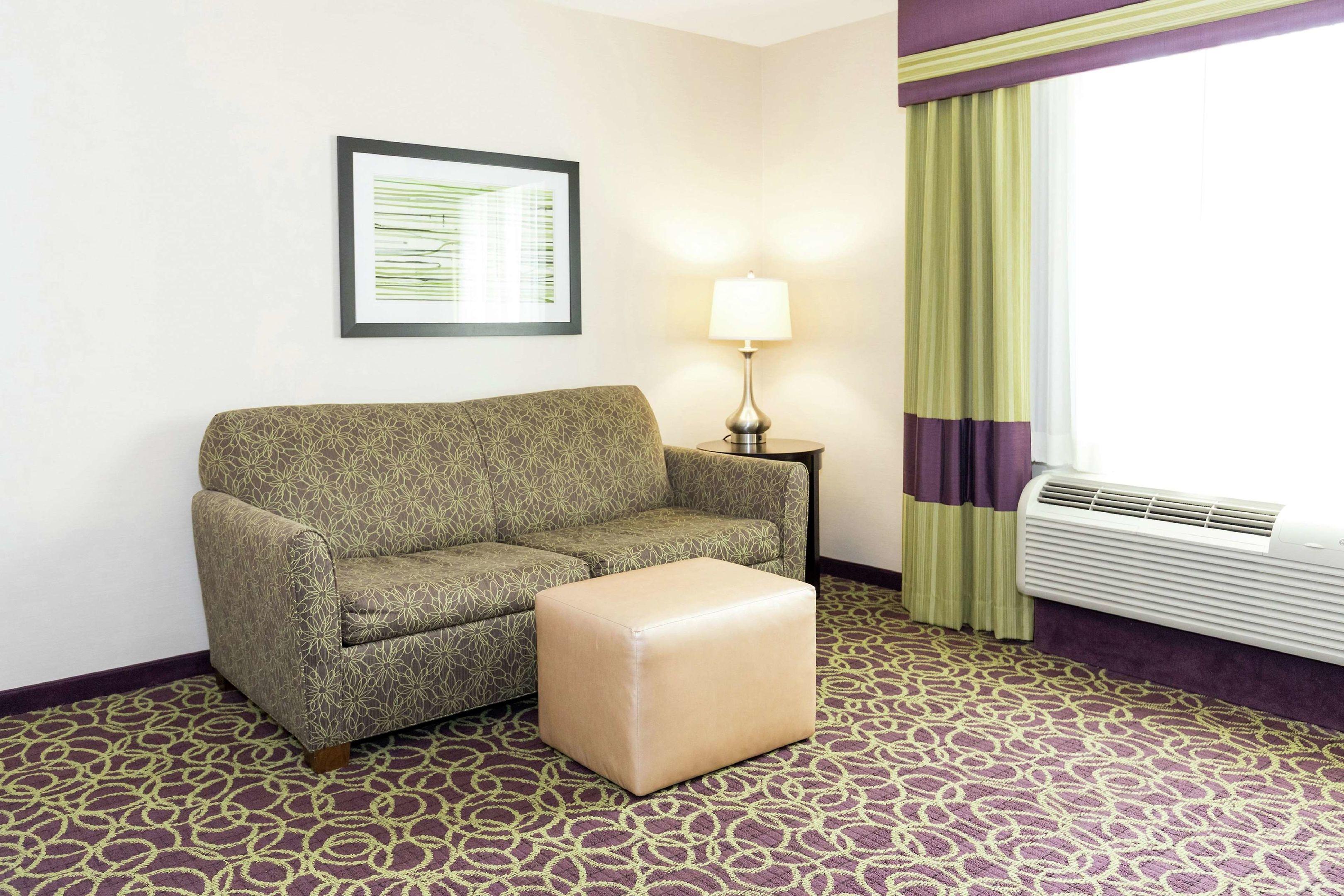 Hampton Inn & Suites Sandusky/Milan — photo 5